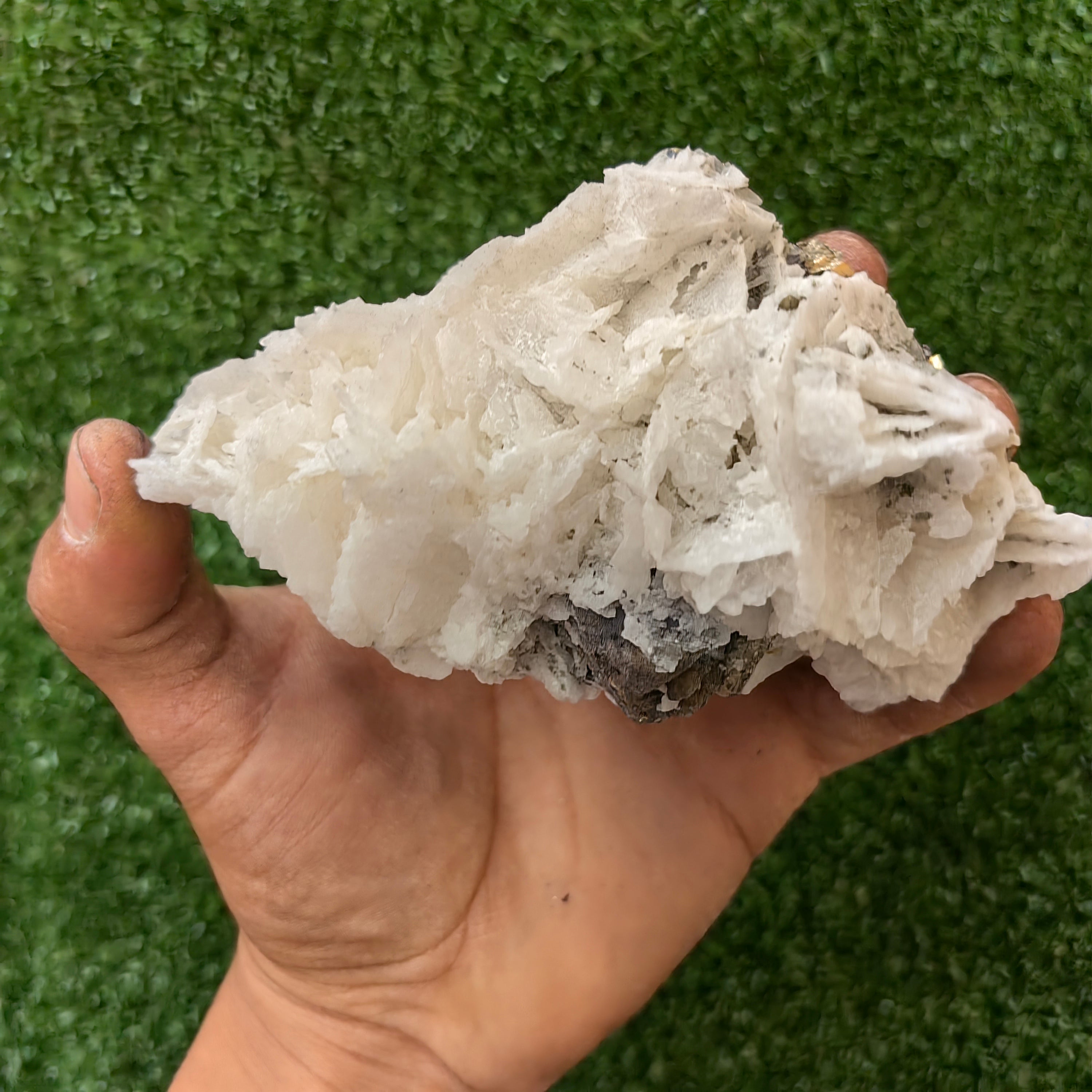 1 pc Pyrite Cubic with Quartz