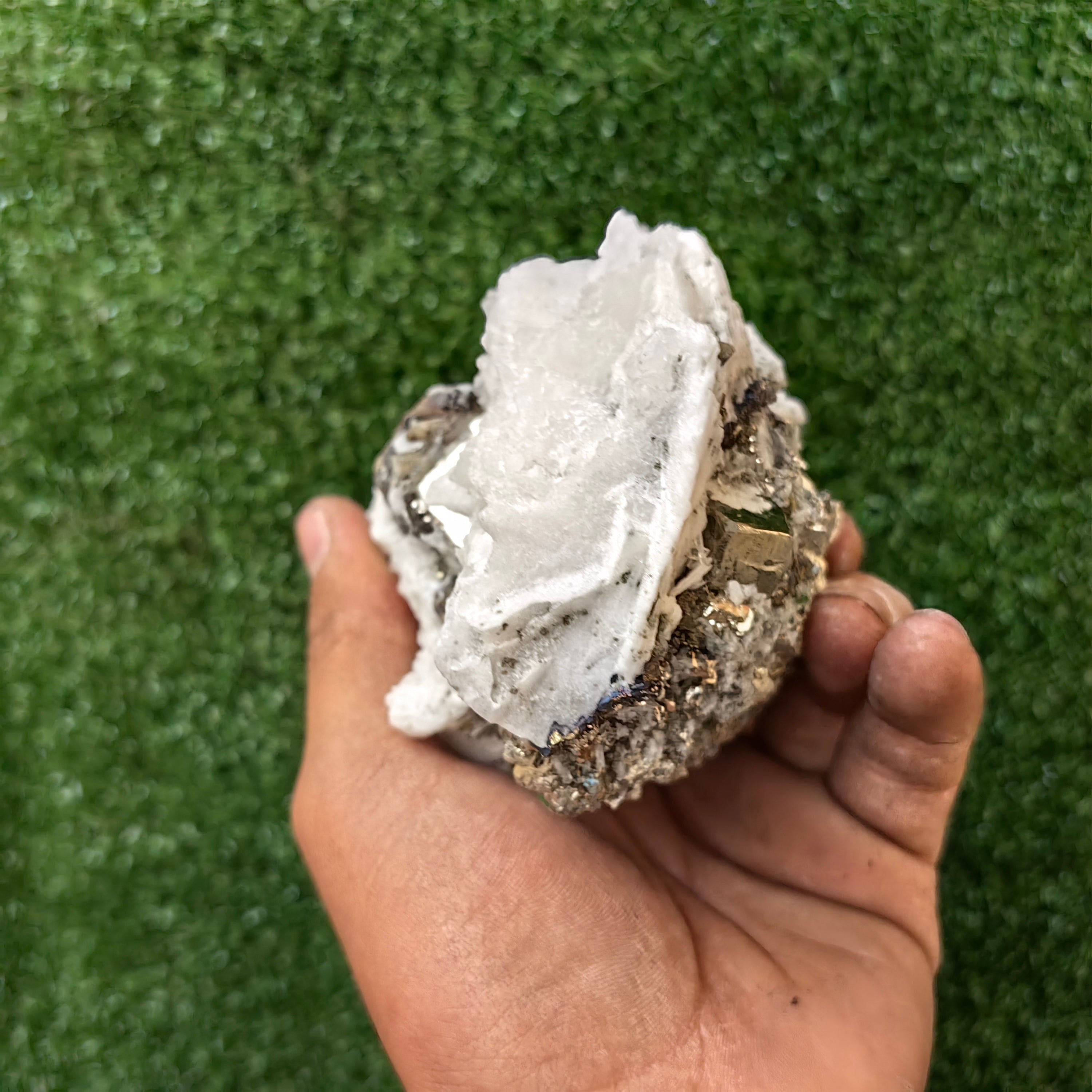 1 pc Pyrite Cubic with Quartz