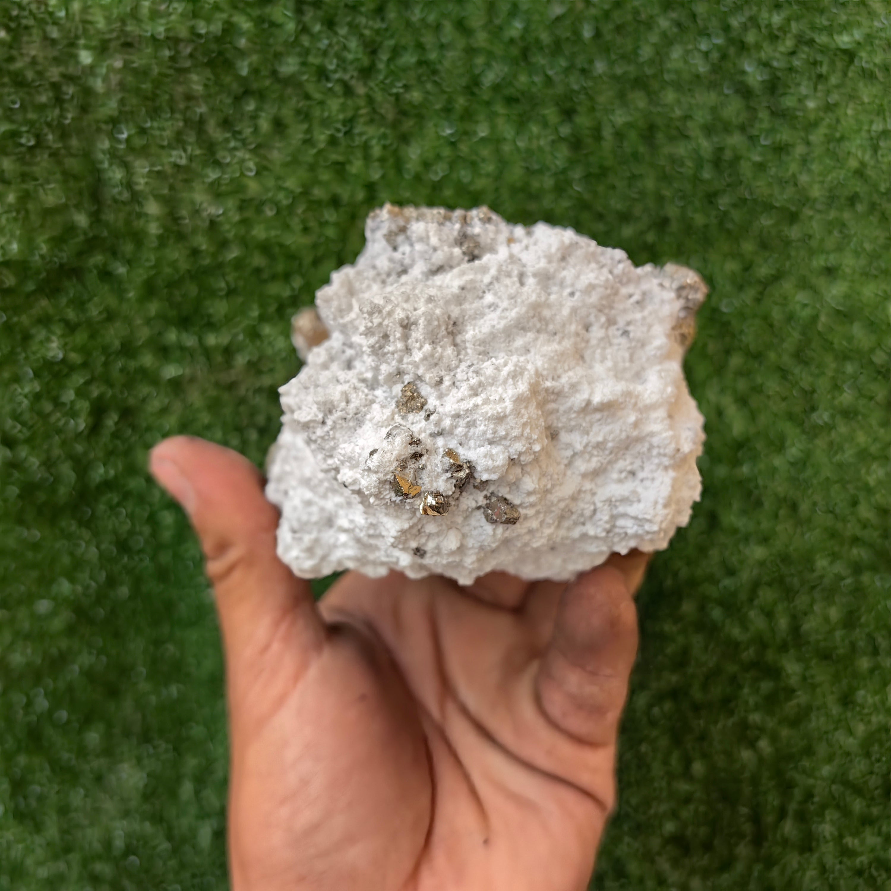 1 pcs Pyrite Cubic with Calcite