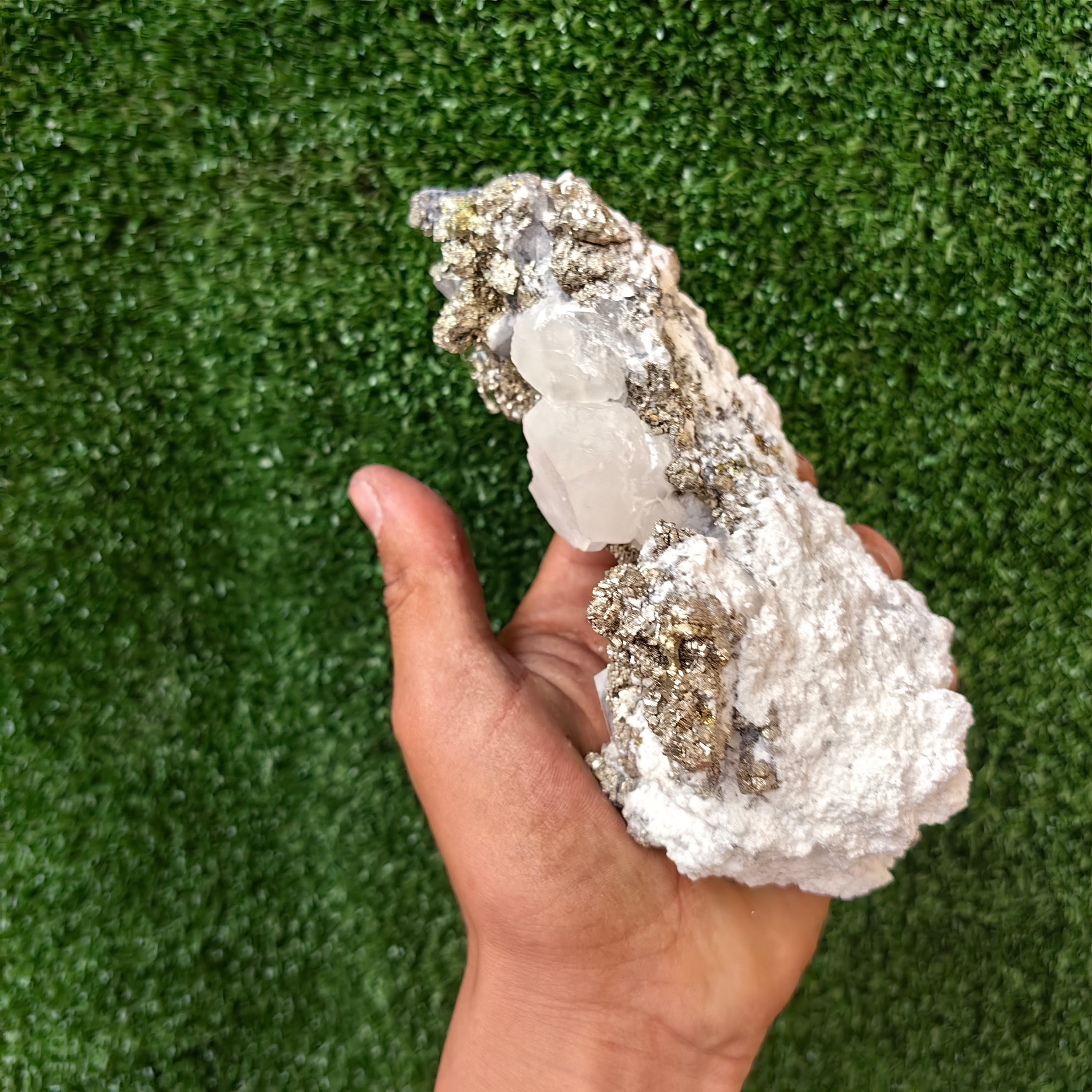 1 pcs Pyrite Cubic with Calcite