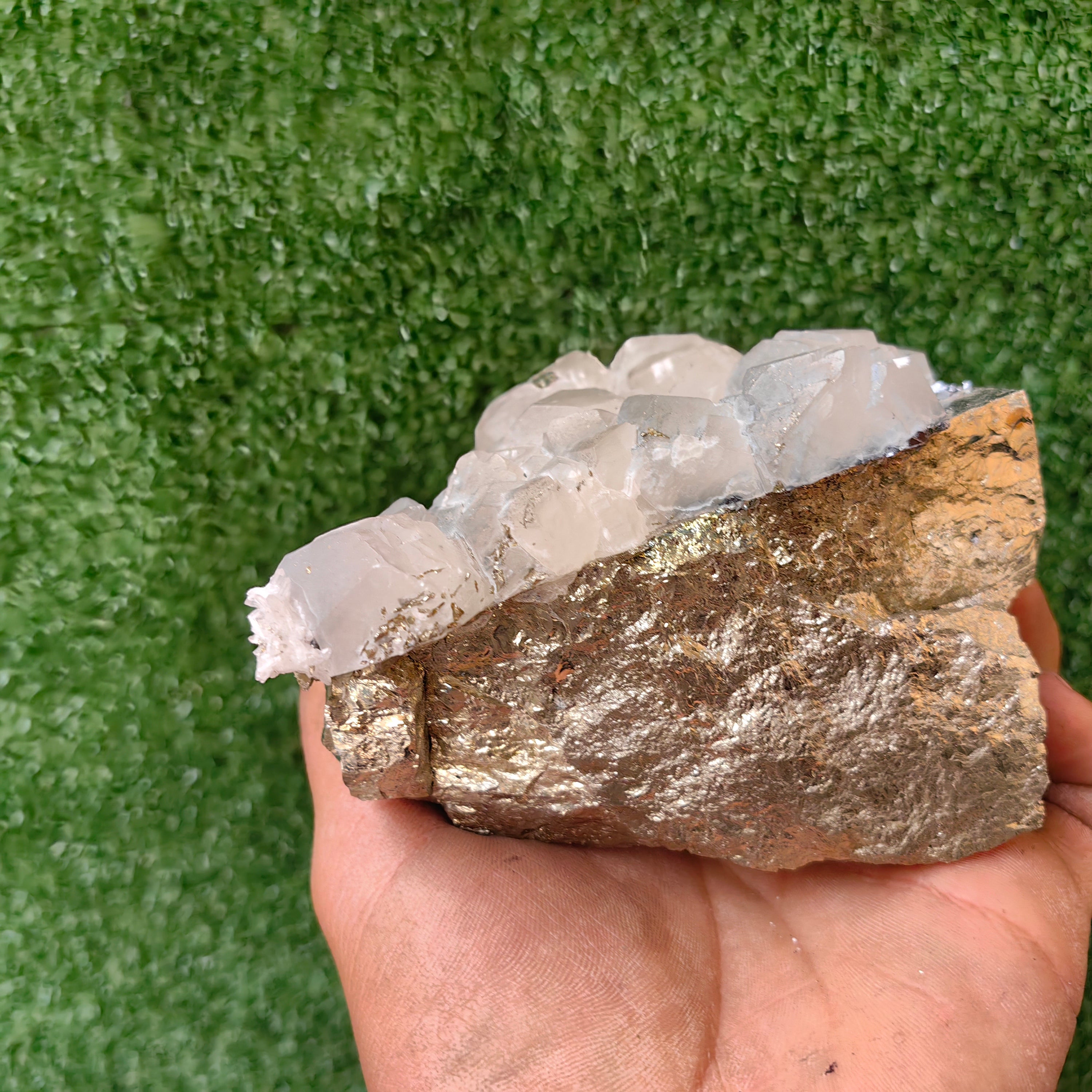 1 pcs Pyrite Cubic with Calcite