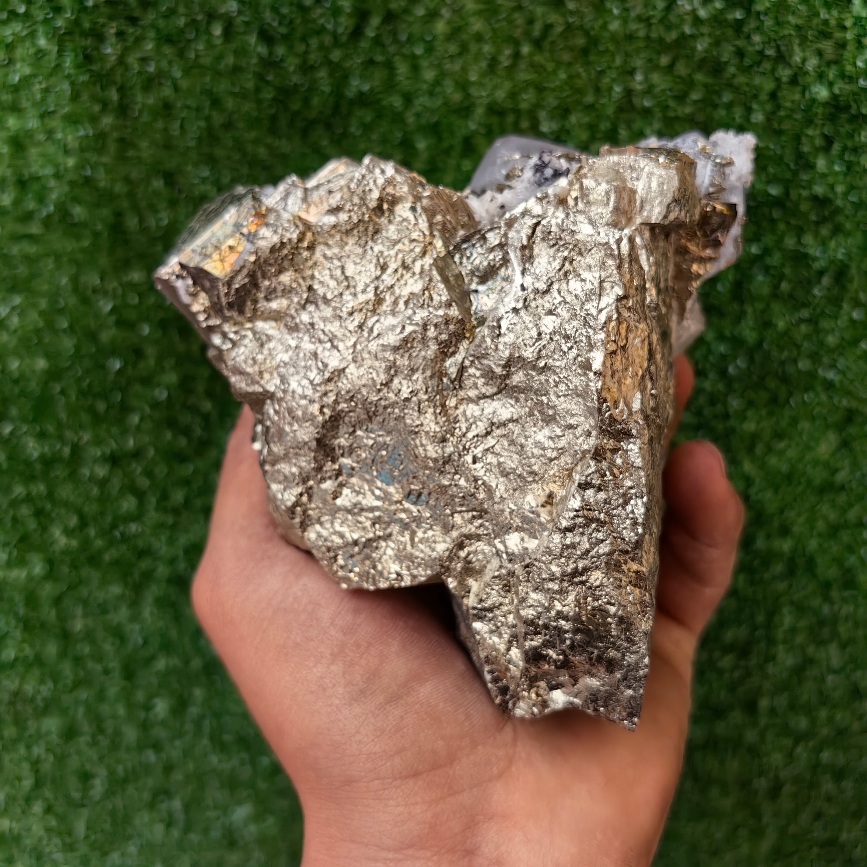 1 pcs Pyrite Cubic with Calcite