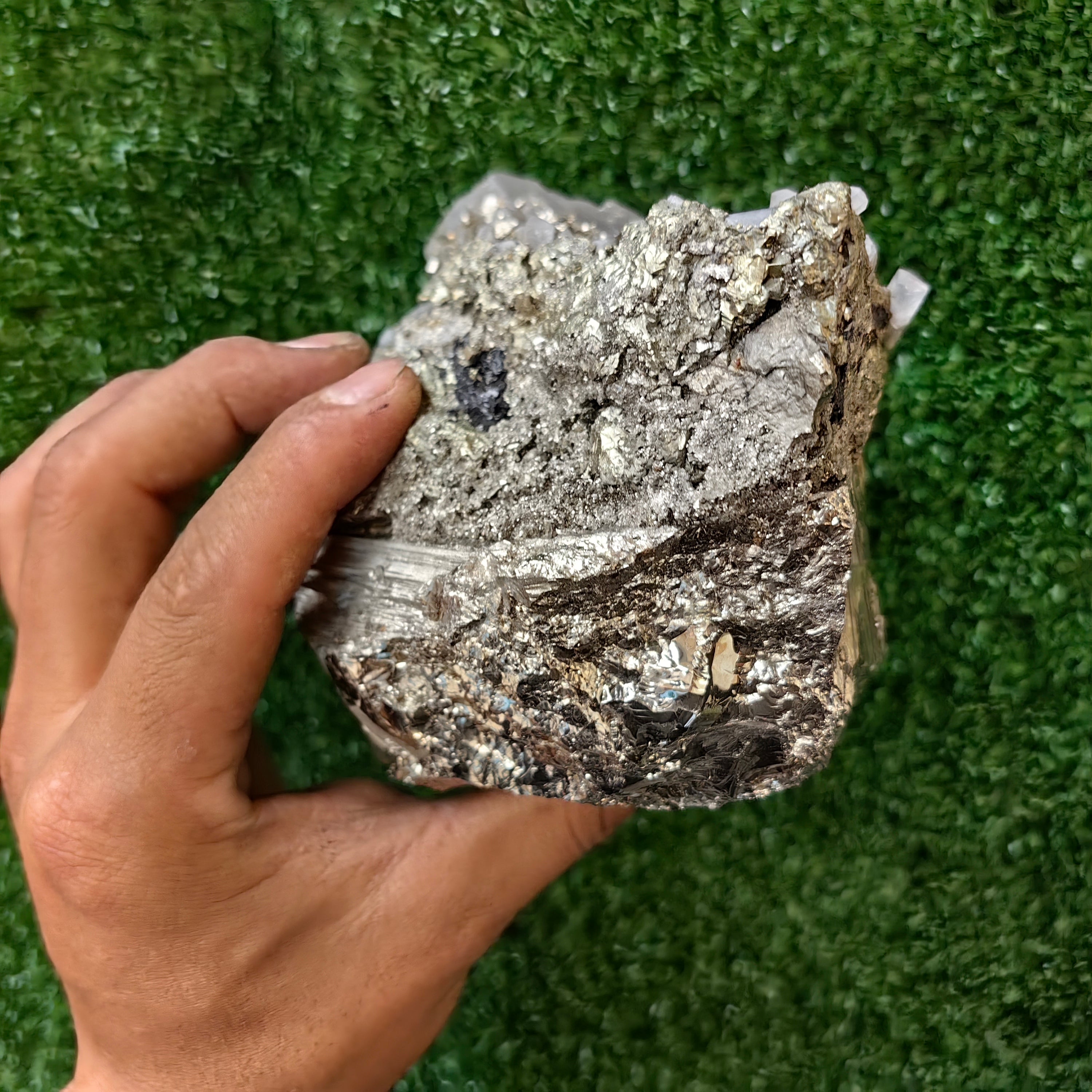 1 pcs Pyrite Cubic with Calcite