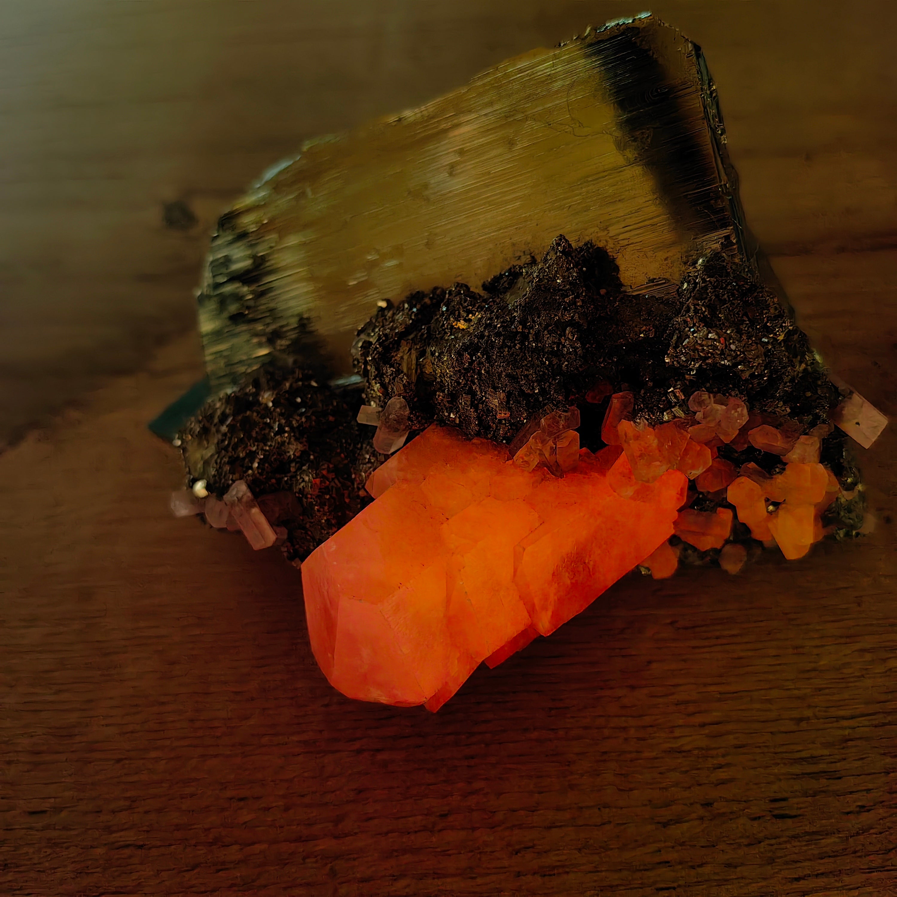 1 pcs Pyrite Cubic with Calcite