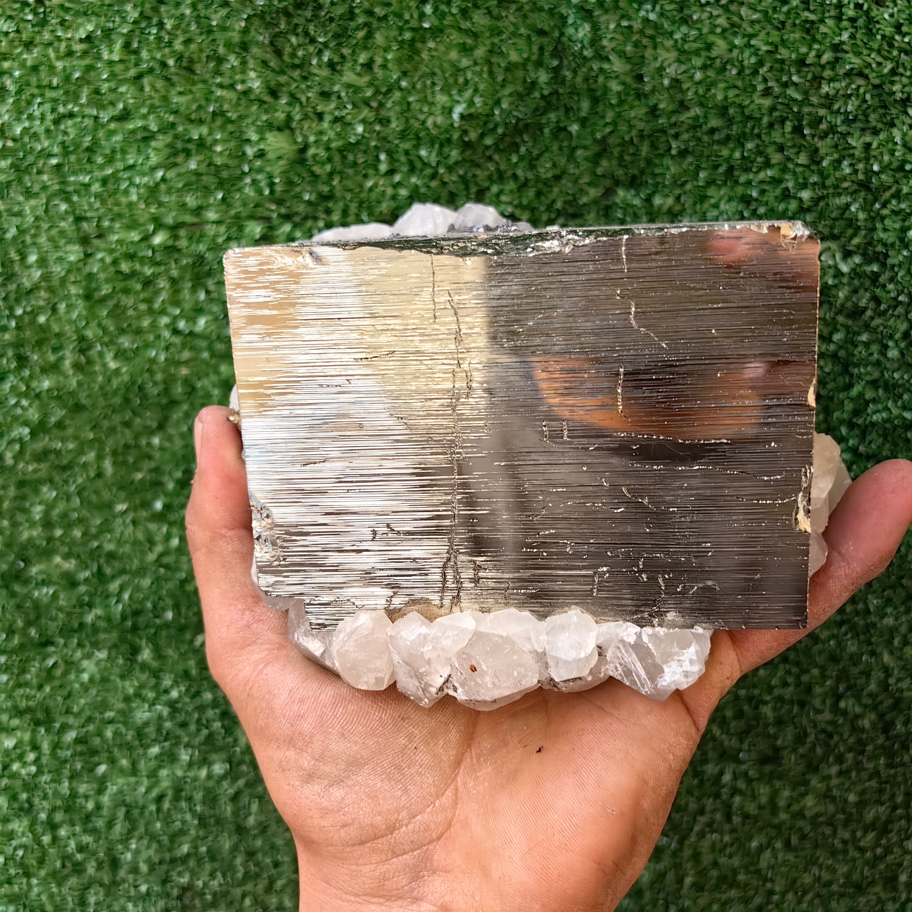 1 pcs Pyrite Cubic with Calcite