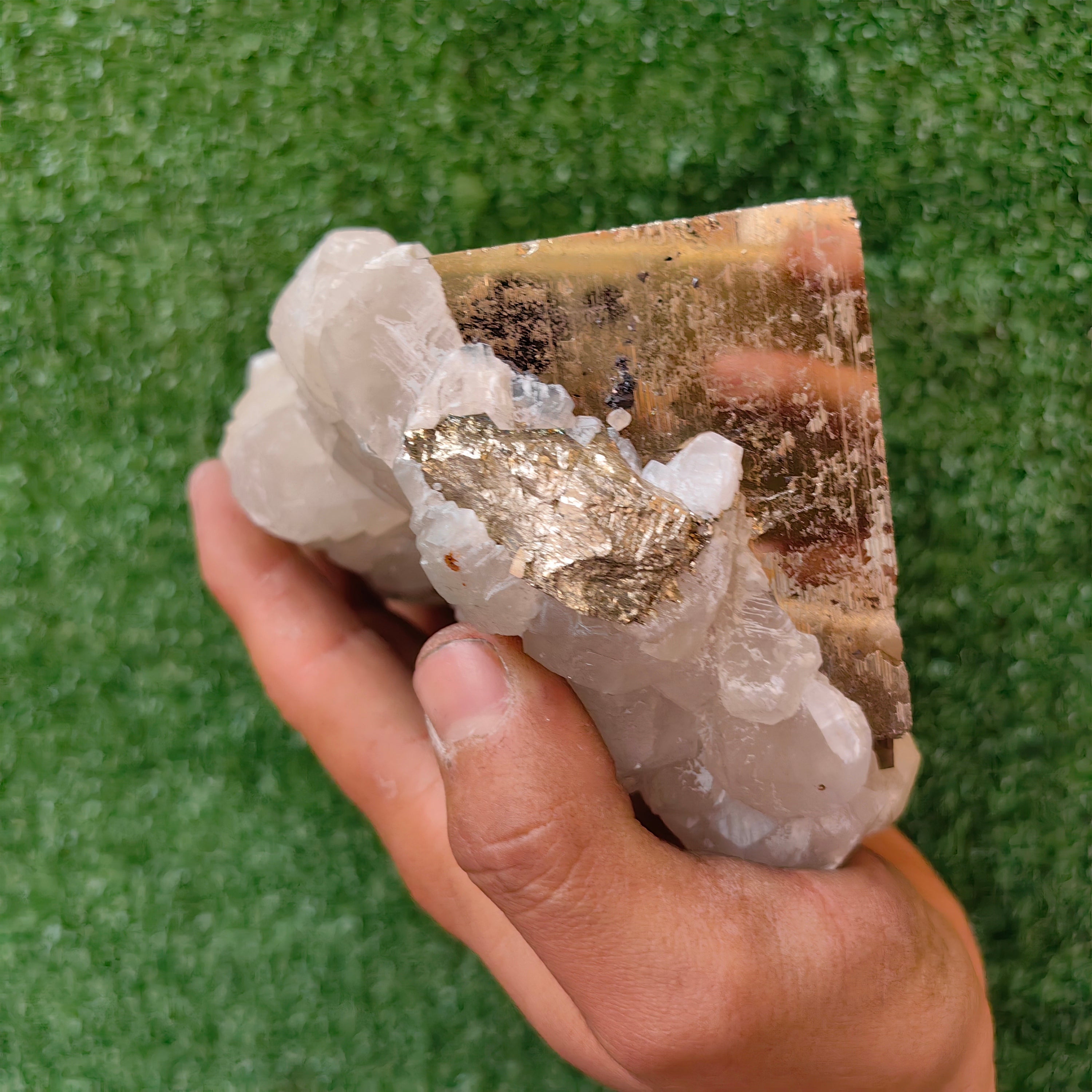 1 pcs Pyrite Cubic with Calcite