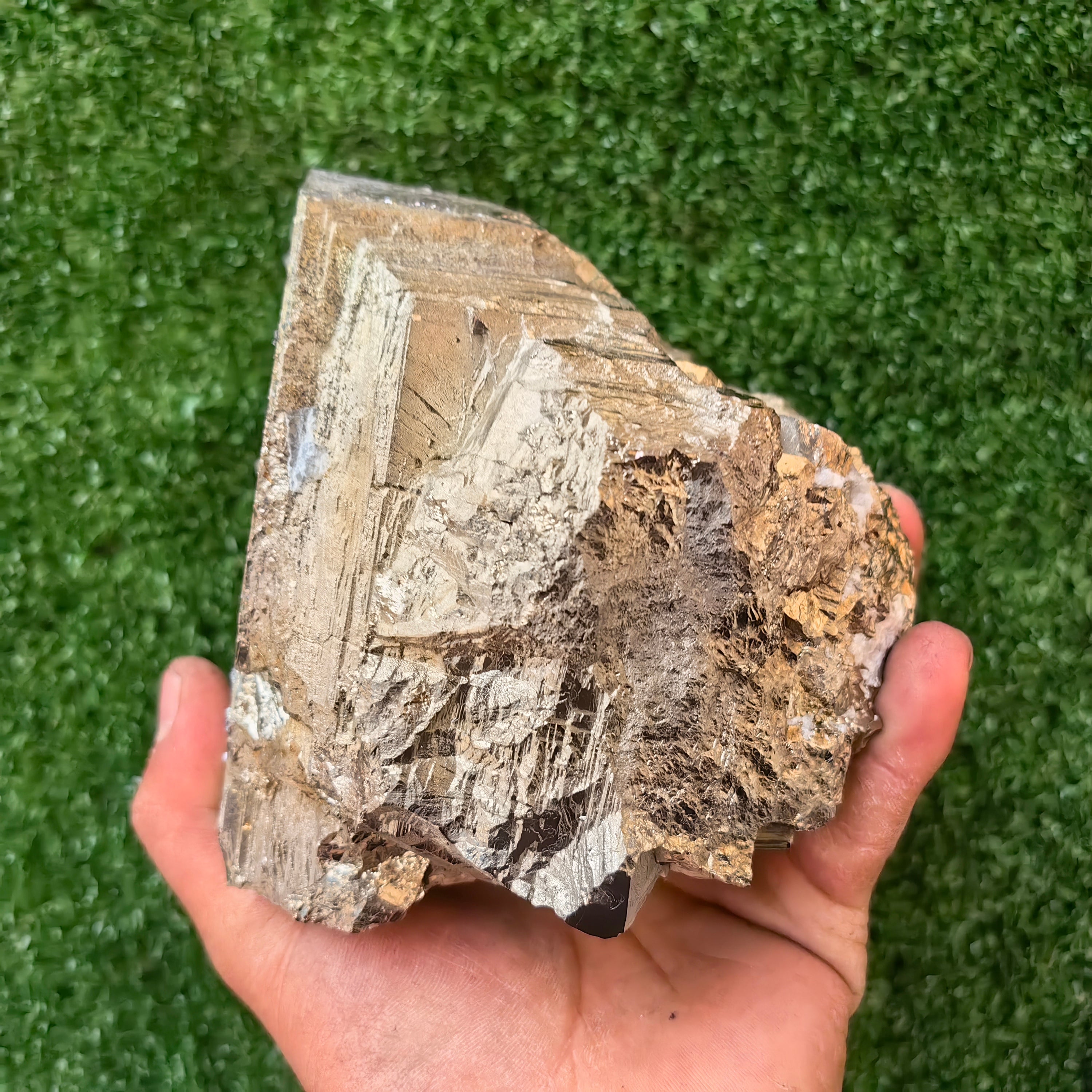 1 pcs Pyrite Cubic with Calcite