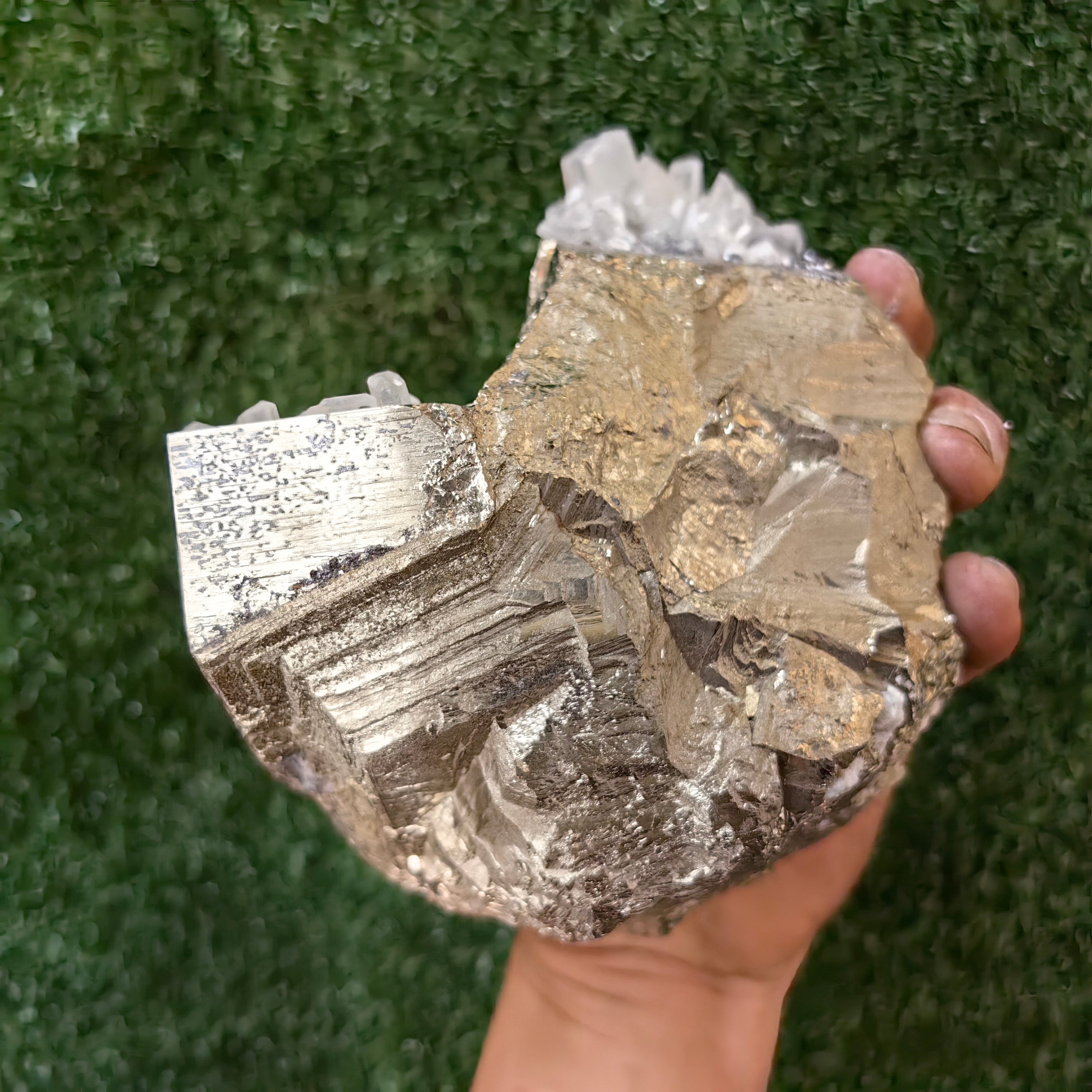 1 pcs Pyrite Cubic with Calcite