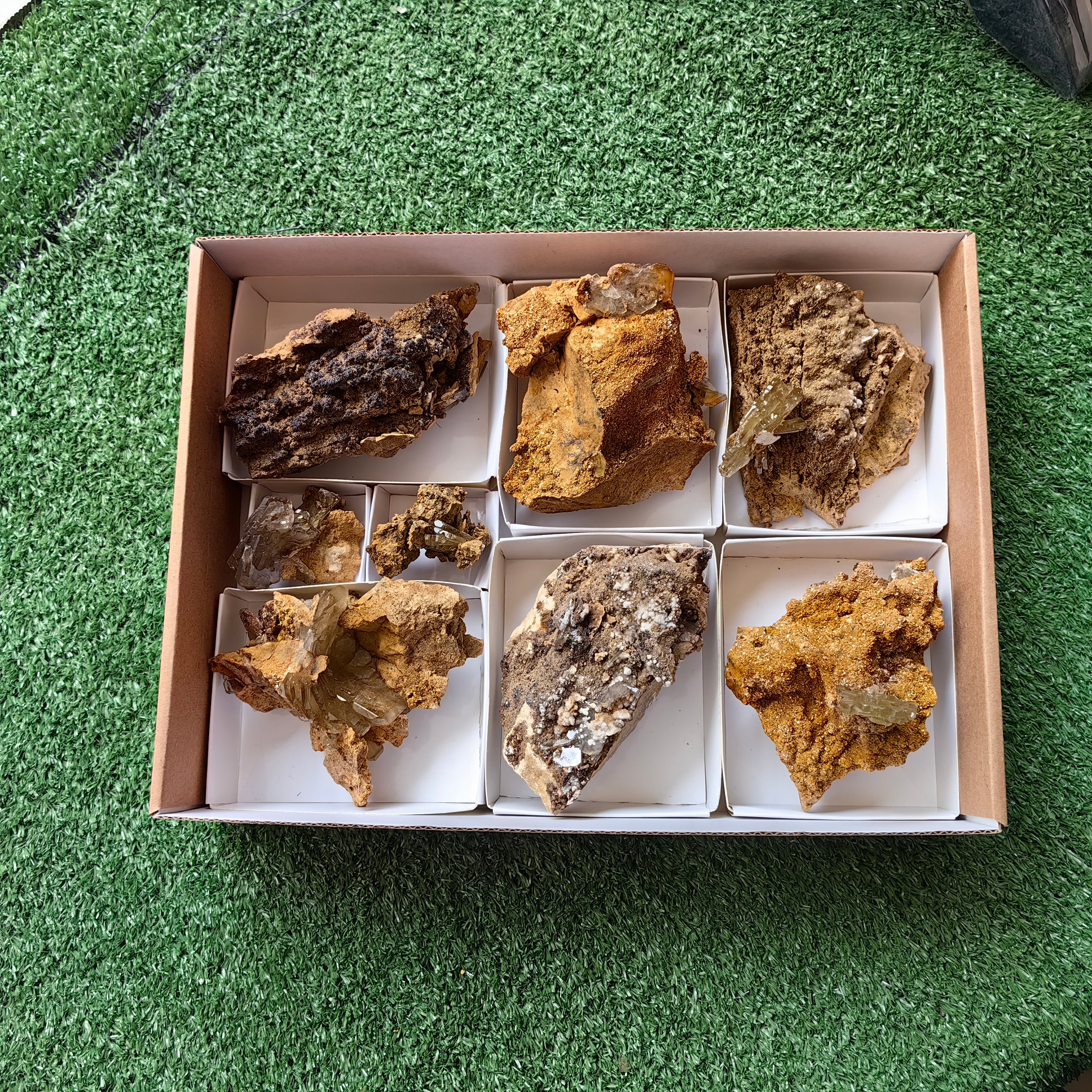 Lot 8 pcs Baryte Crystal on matrix