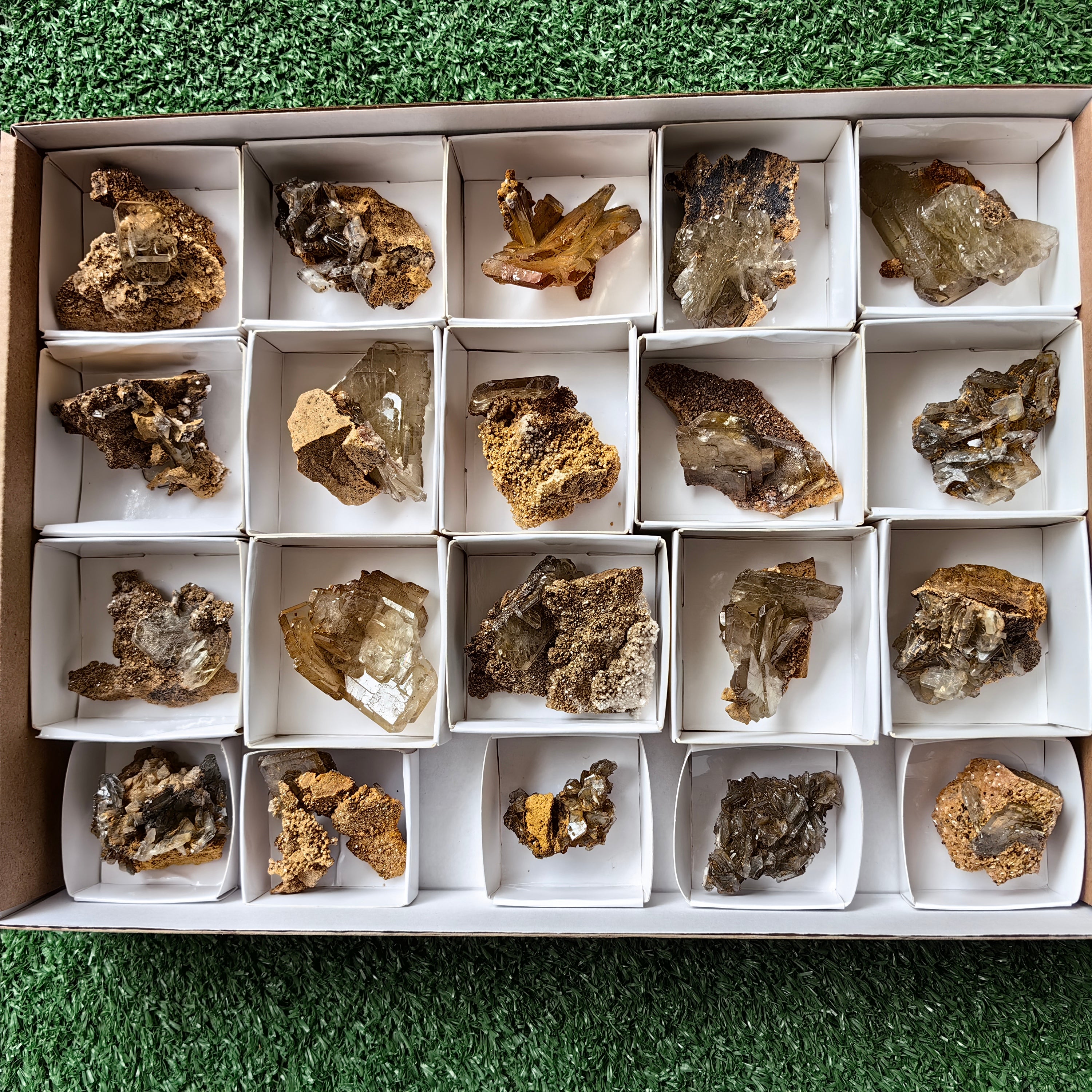 Lot 20 pcs Baryte Crystal on matrix