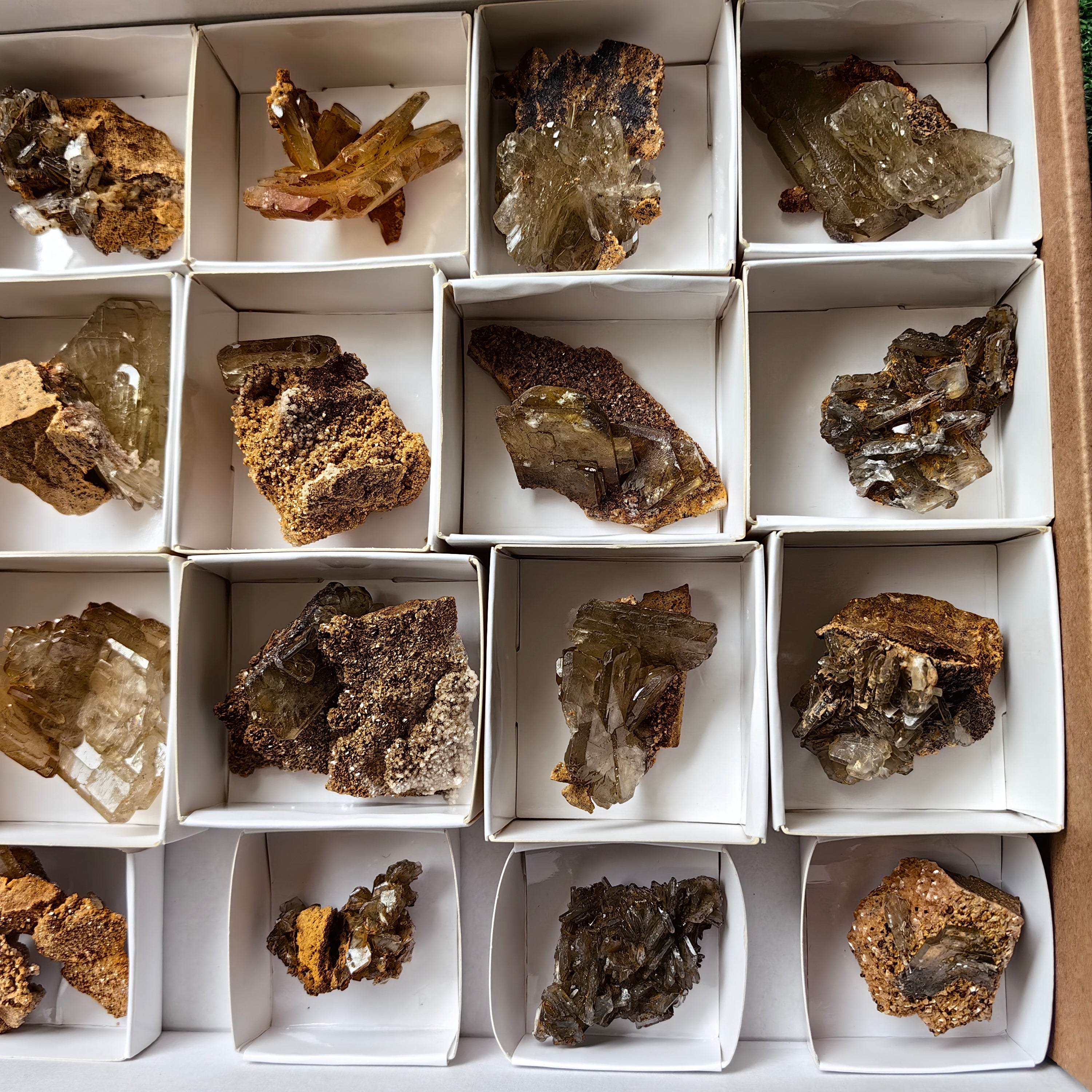 Lot 20 pcs Baryte Crystal on matrix