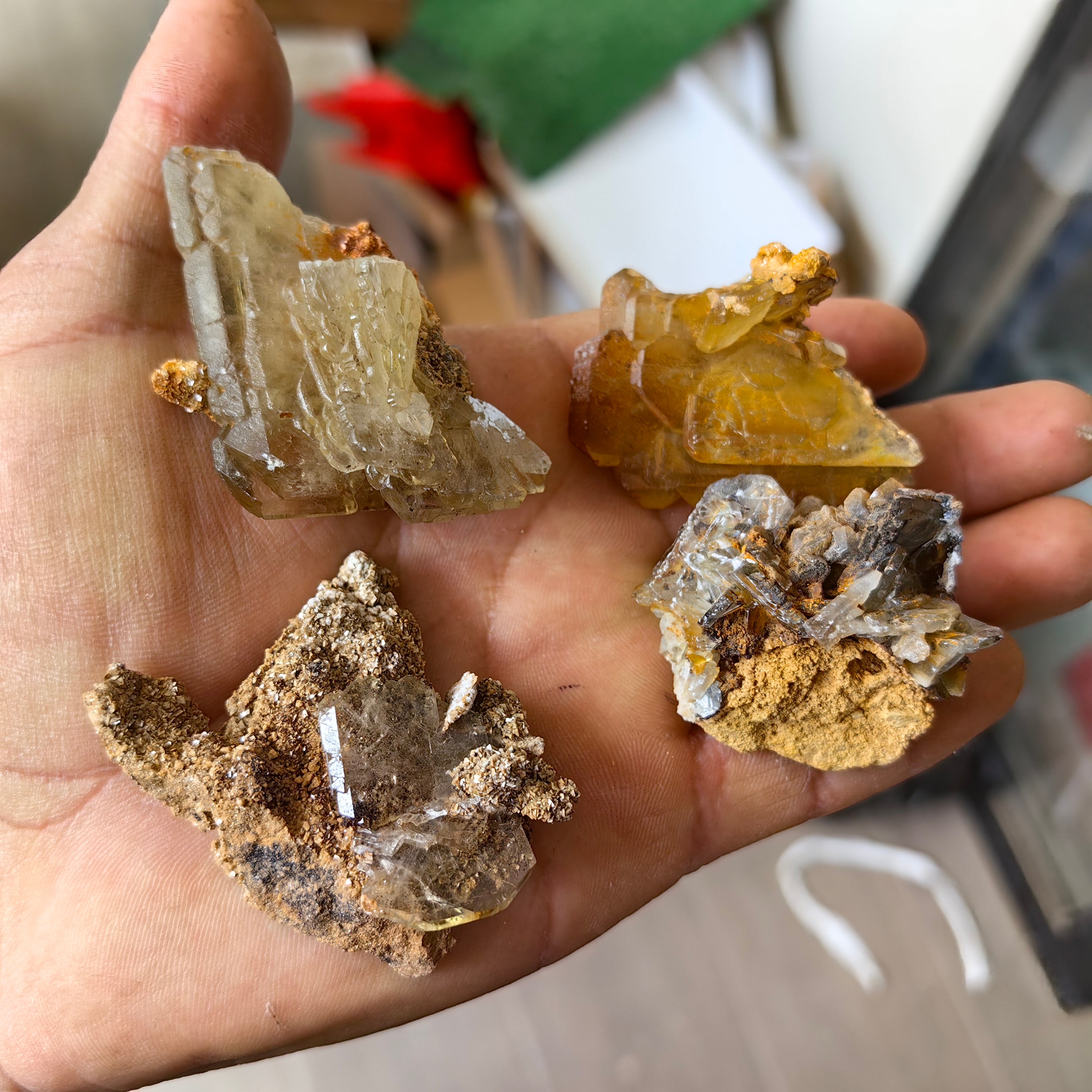 Lot 20 pcs Baryte Crystal on matrix