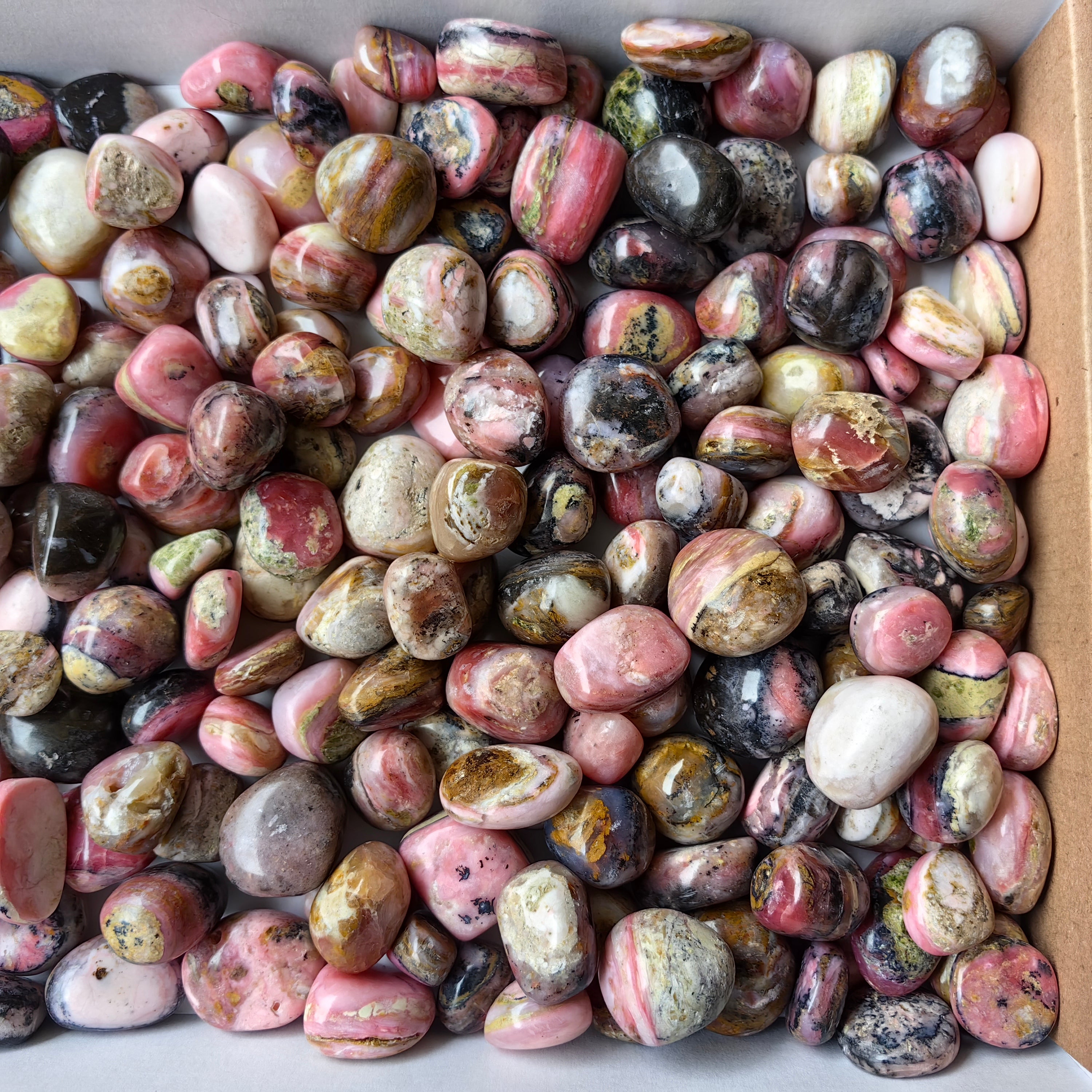 Lot 2 kg Strawberry Pink Opal tumbled
