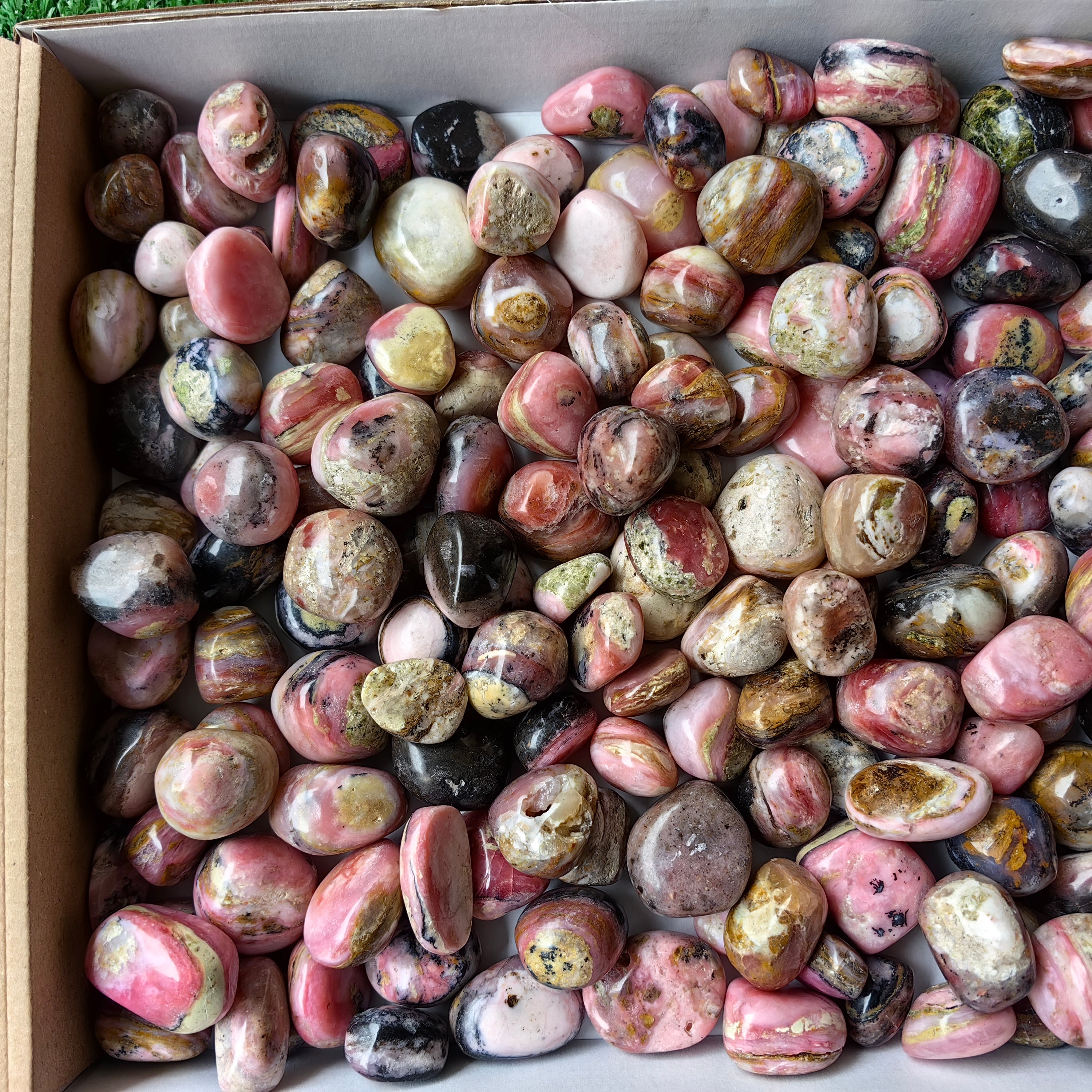 Lot 2 kg Strawberry Pink Opal tumbled