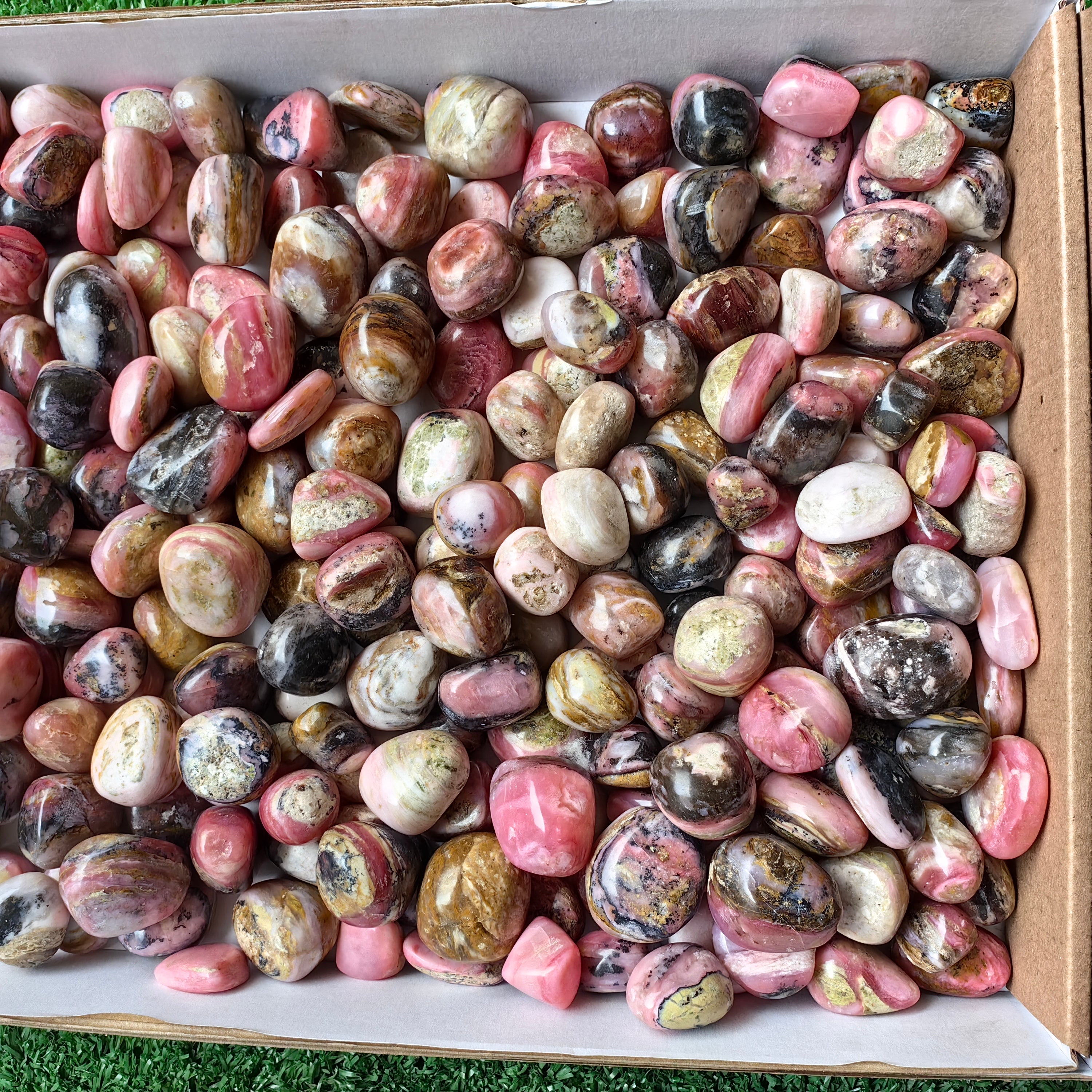 Lot 2 kg Strawberry Pink Opal tumbled