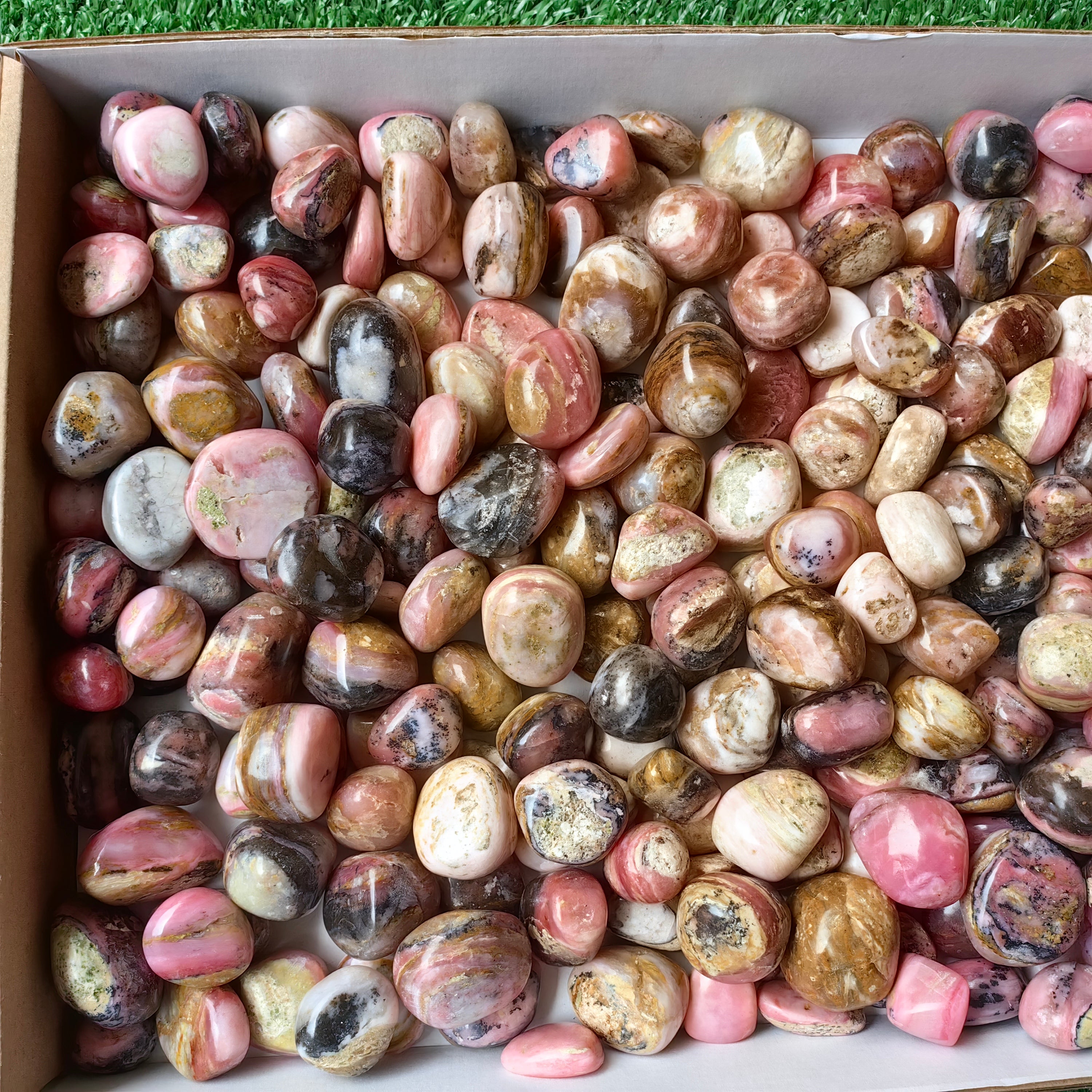 Lot 2 kg Strawberry Pink Opal tumbled
