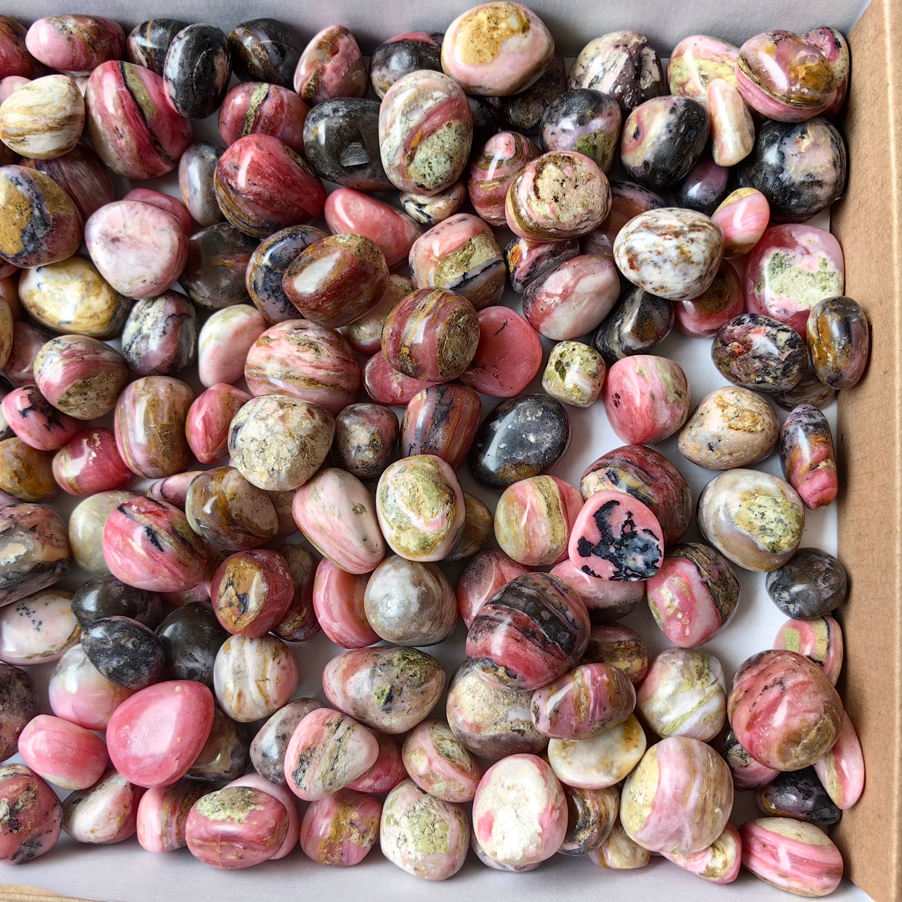 Lot 2 kg Strawberry Pink Opal tumbled