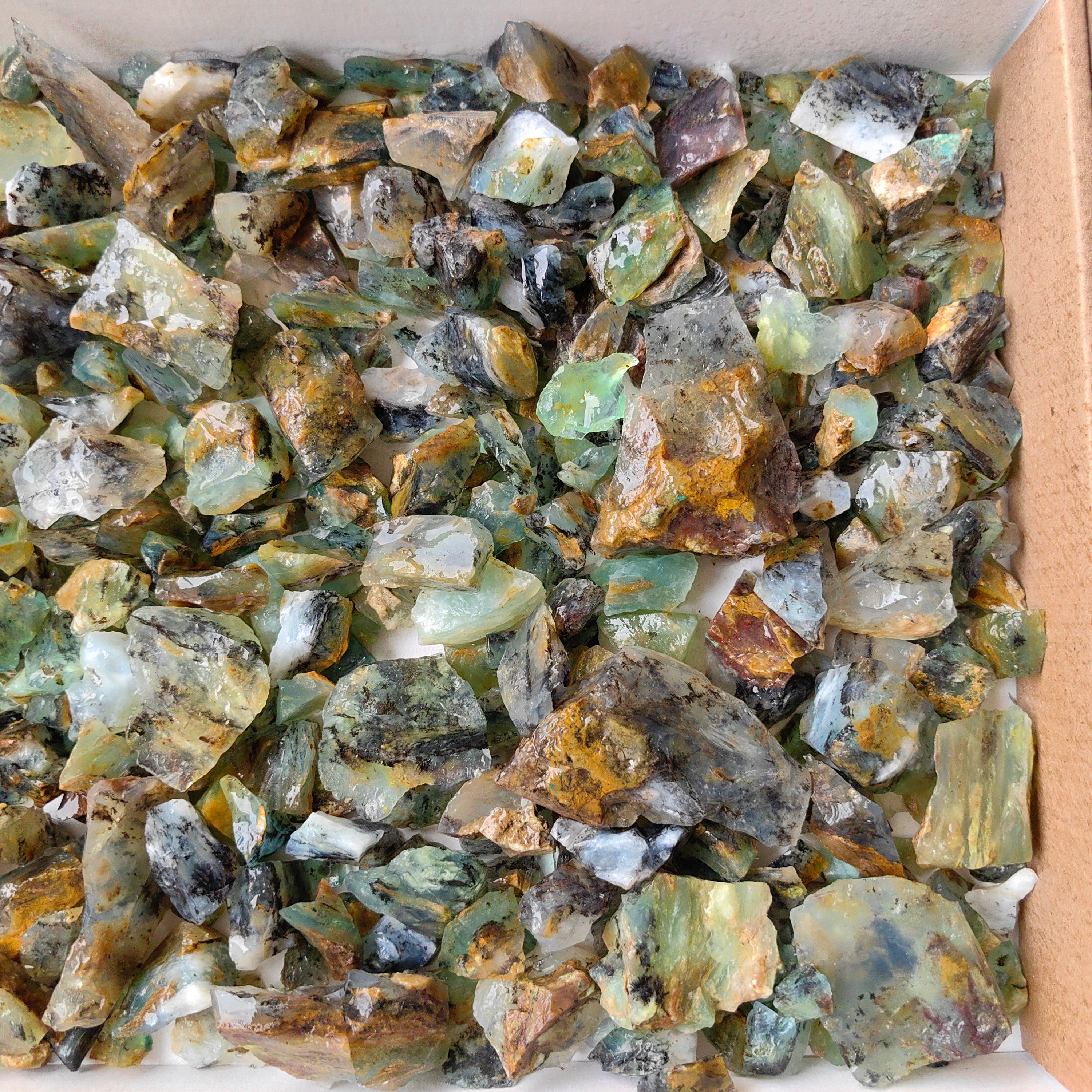 Lot 1.1 kg Andean Opal Rough