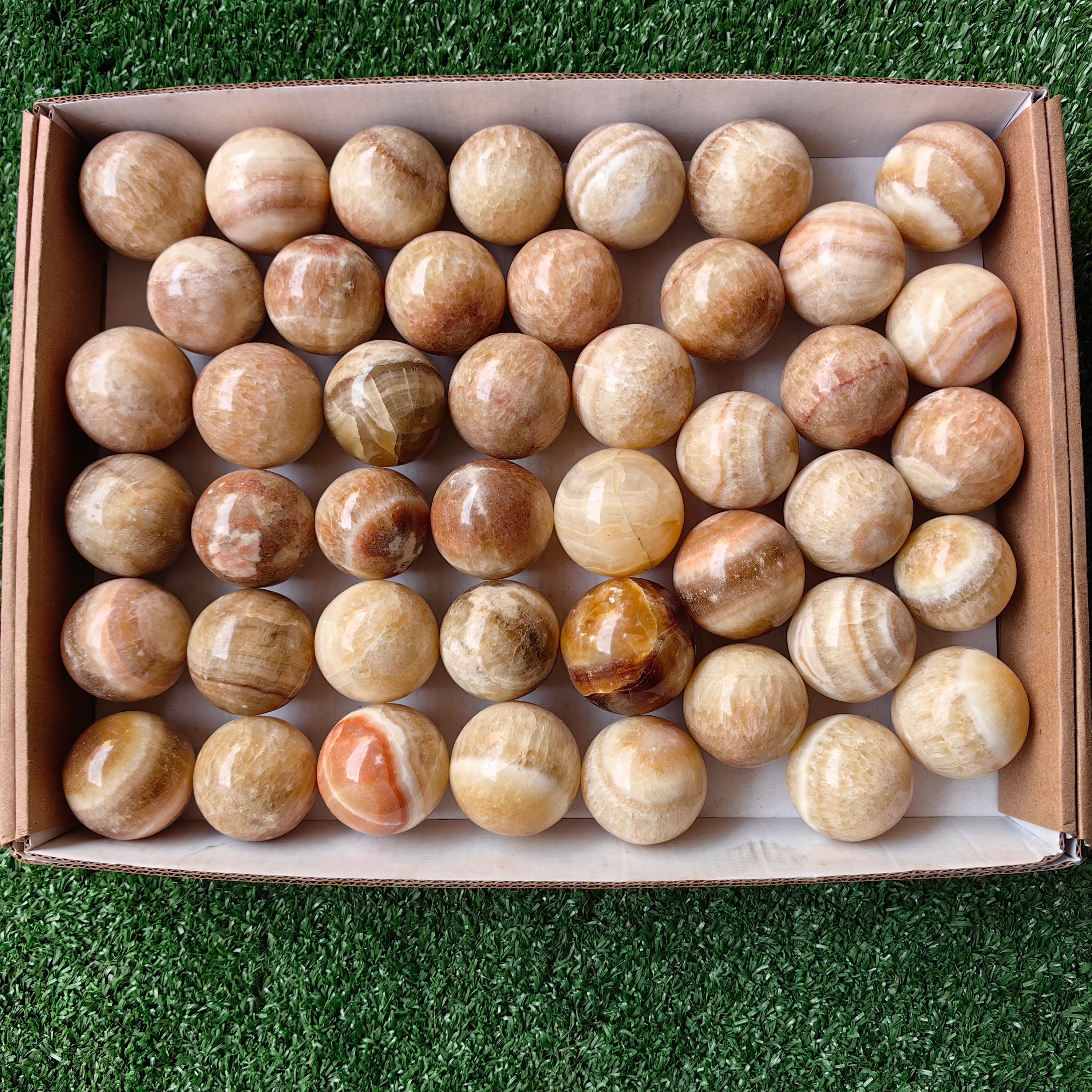 lot 44 pcs Caramel Onix Sphere