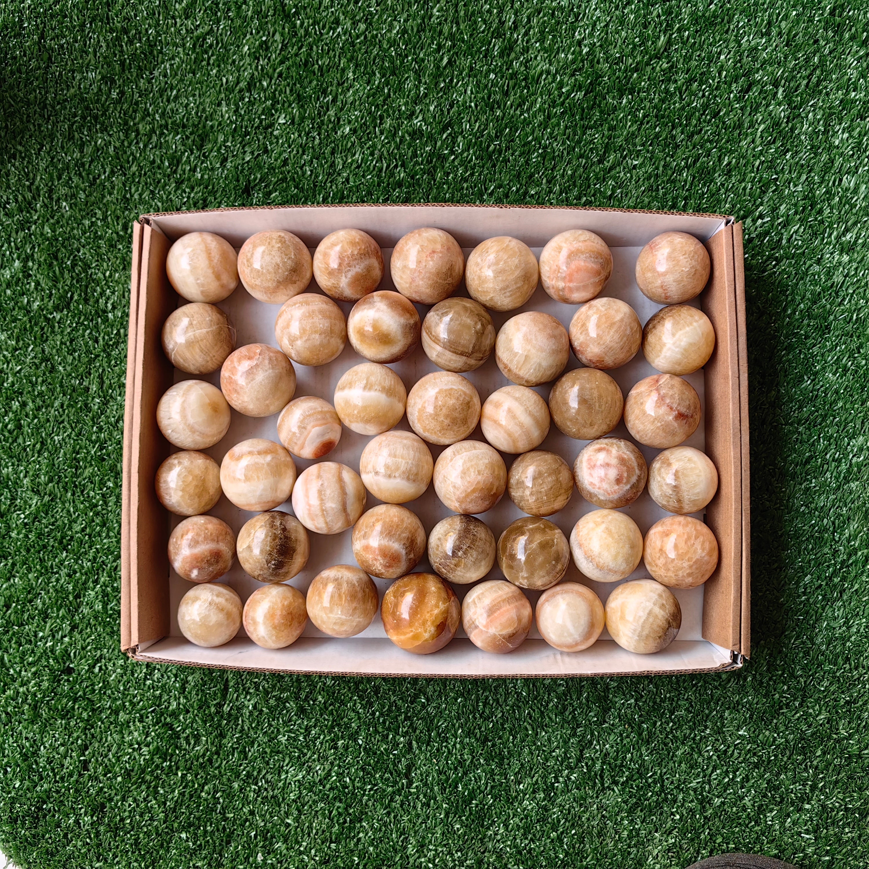 lot 44 pcs Caramel Onix Sphere