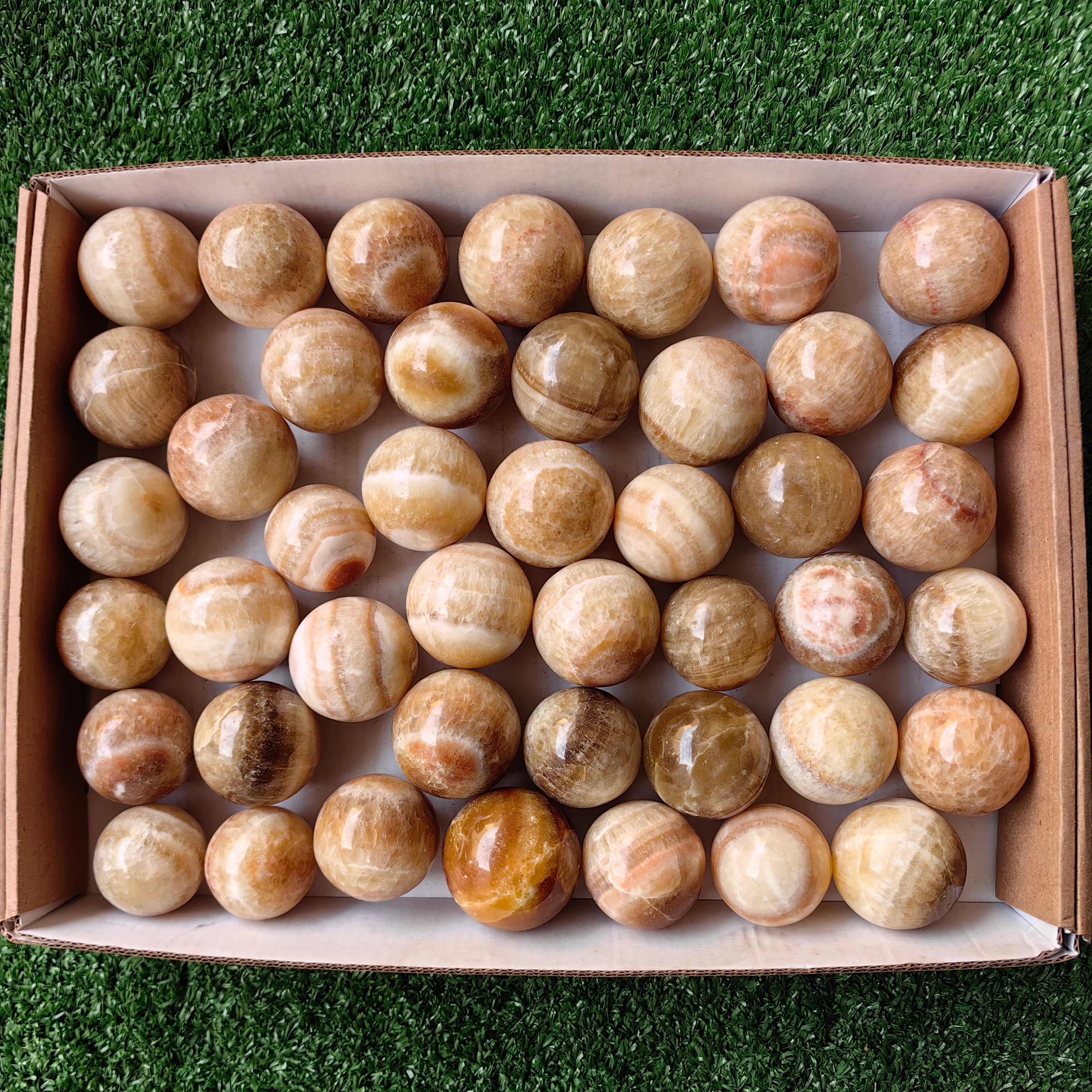 lot 44 pcs Caramel Onix Sphere