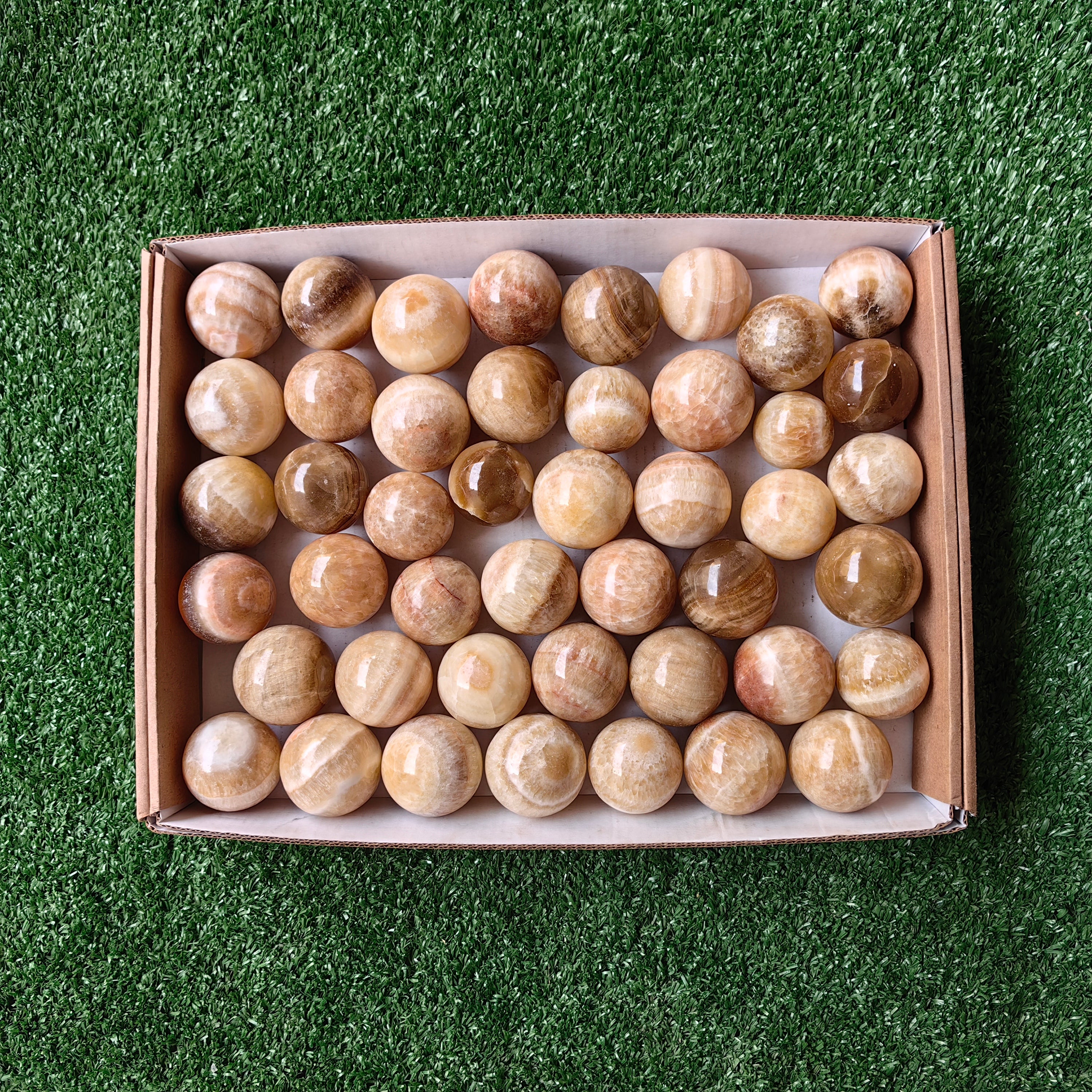 lot 45 pcs Caramel Onix Sphere