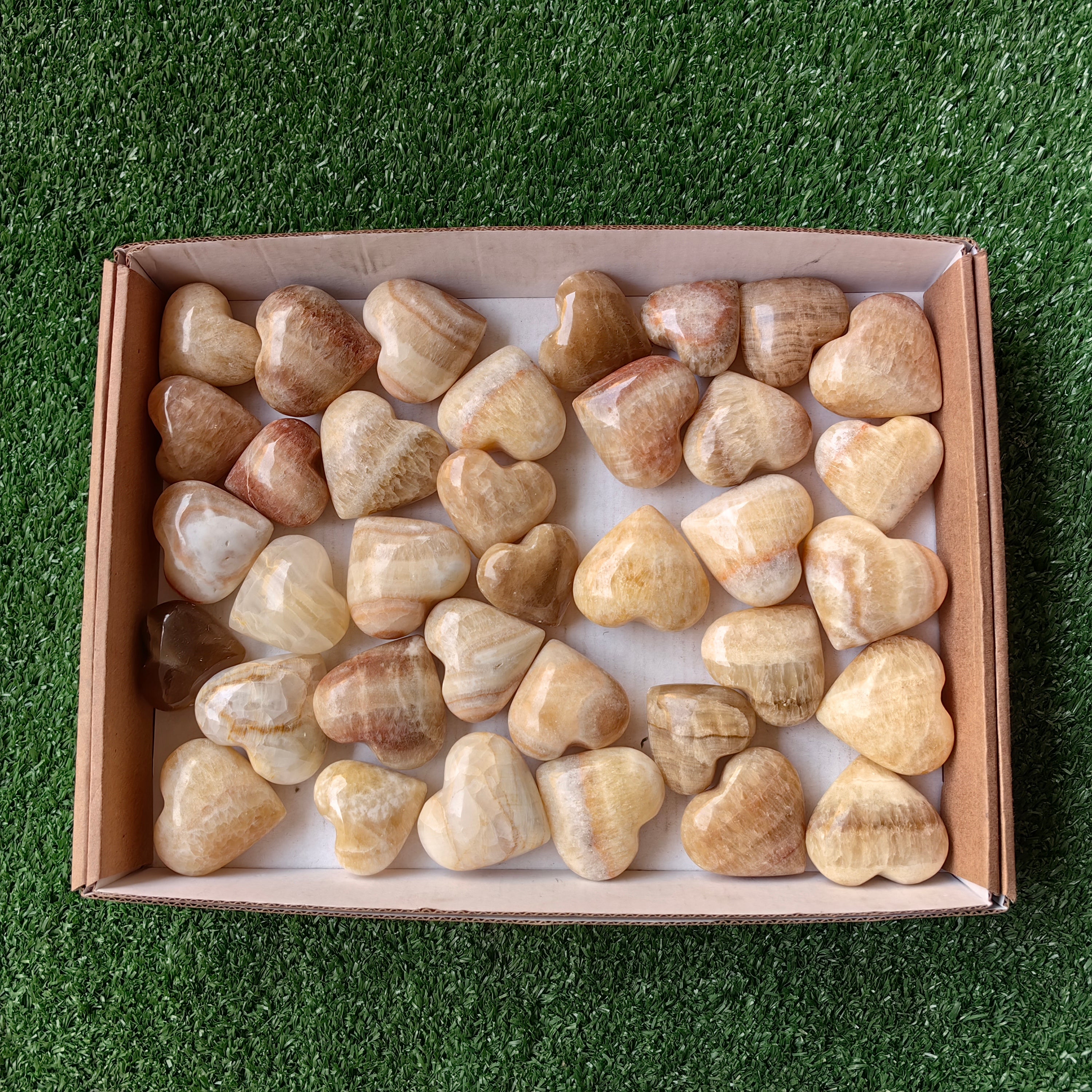 lot 36 pcs Caramel Onix Heart