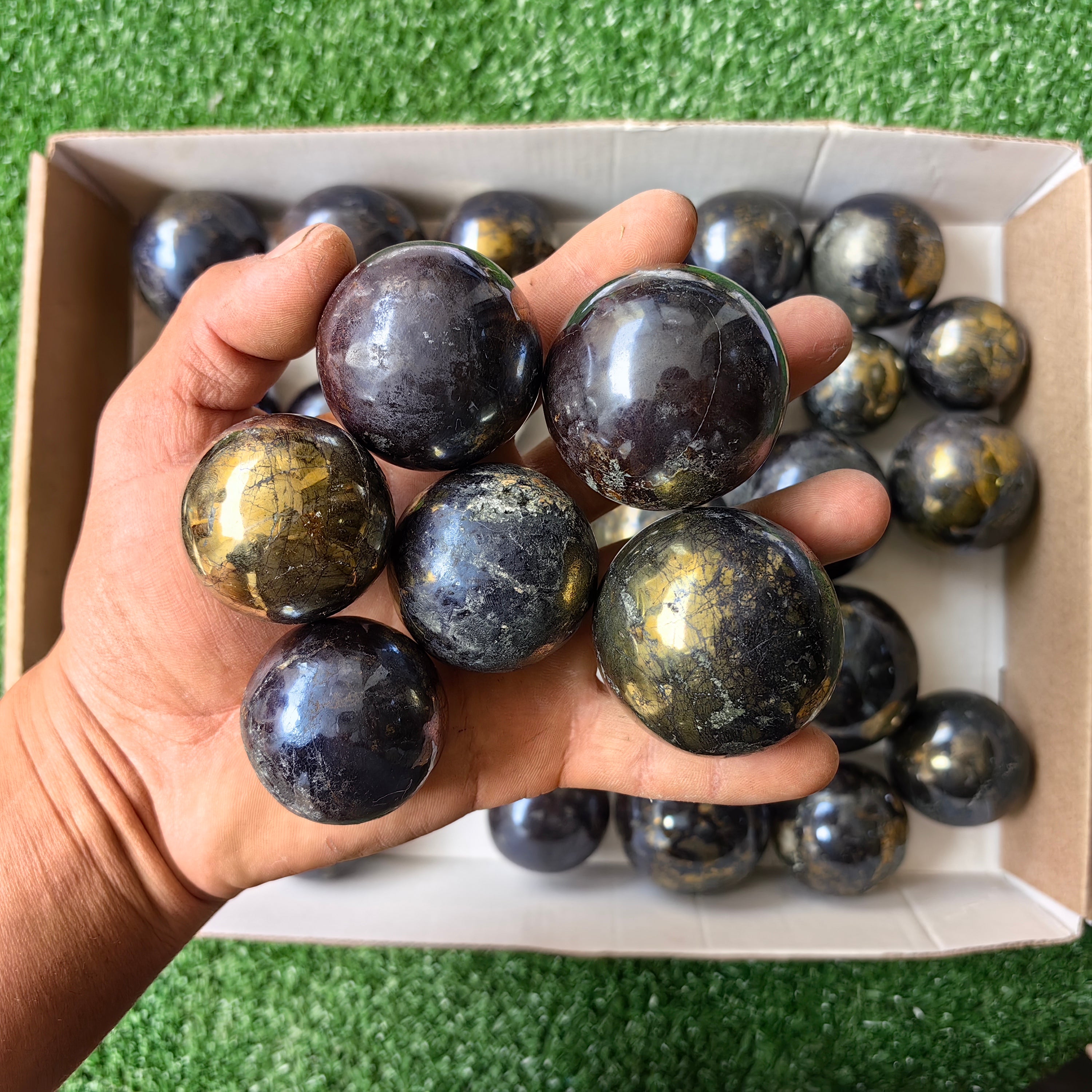 lot 33 pcs Covellite on Chalcopyrite sphere