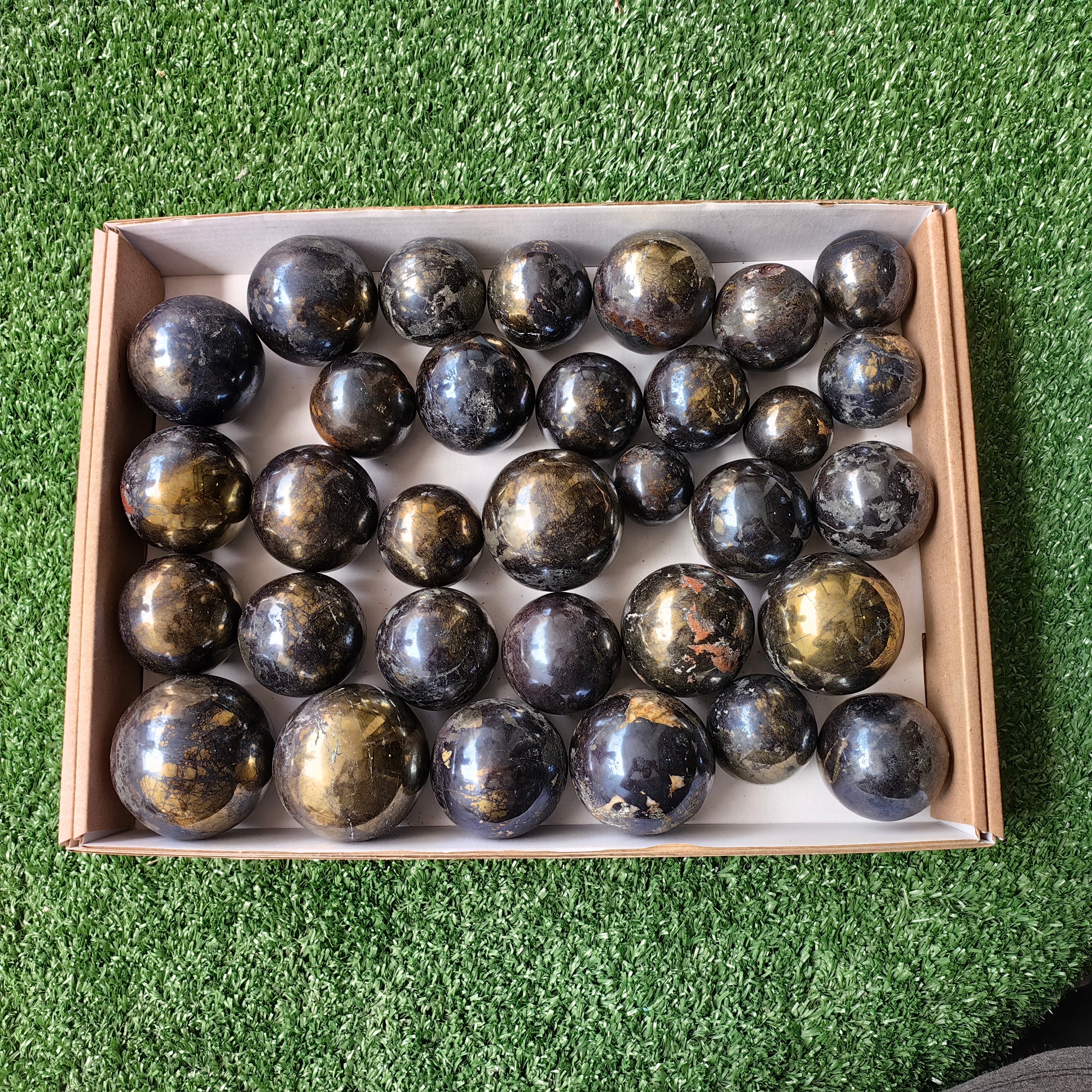 lot 32 pcs Covellite on Chalcopyrite sphere