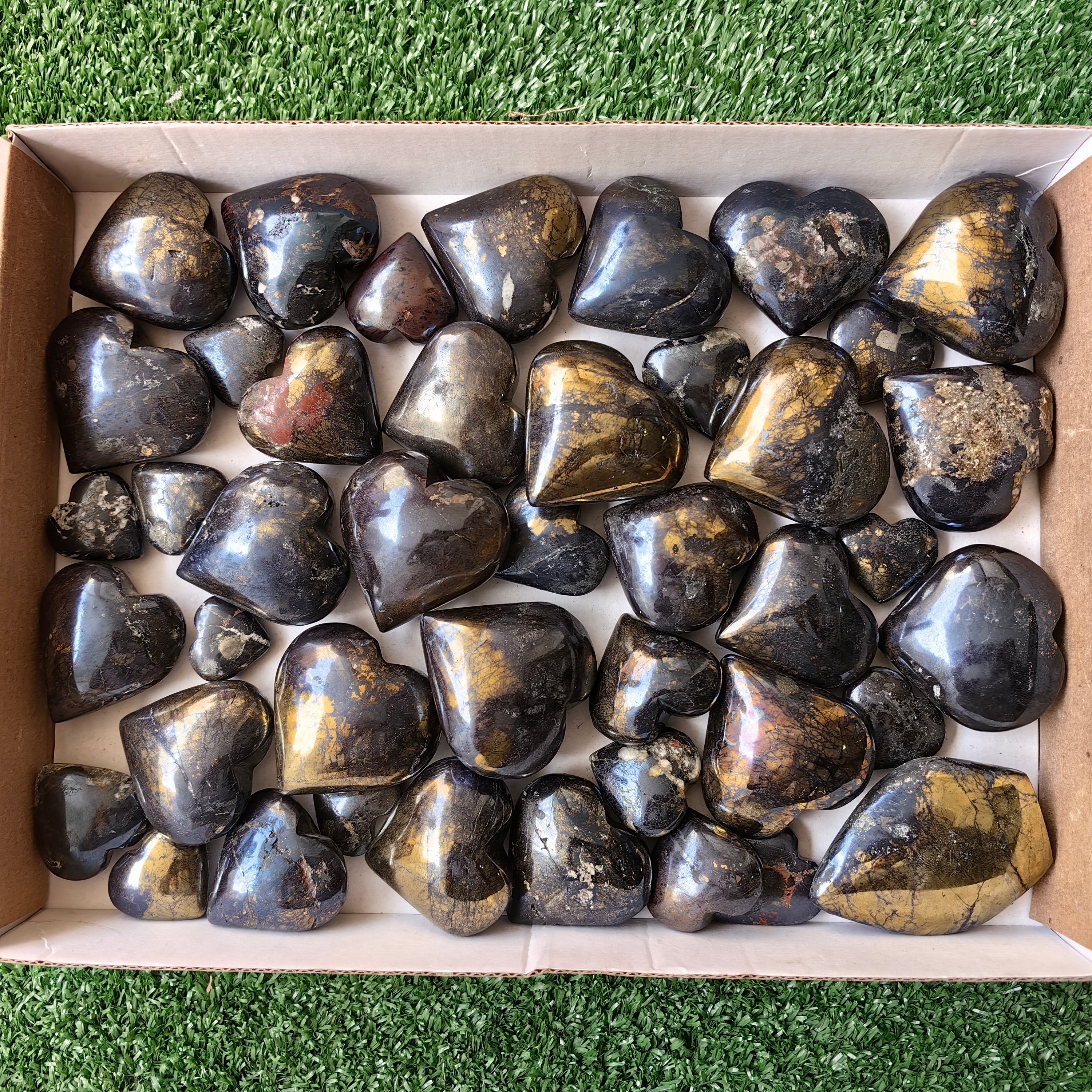 lot 41 pcs Covellite on Chalcopyrite heart