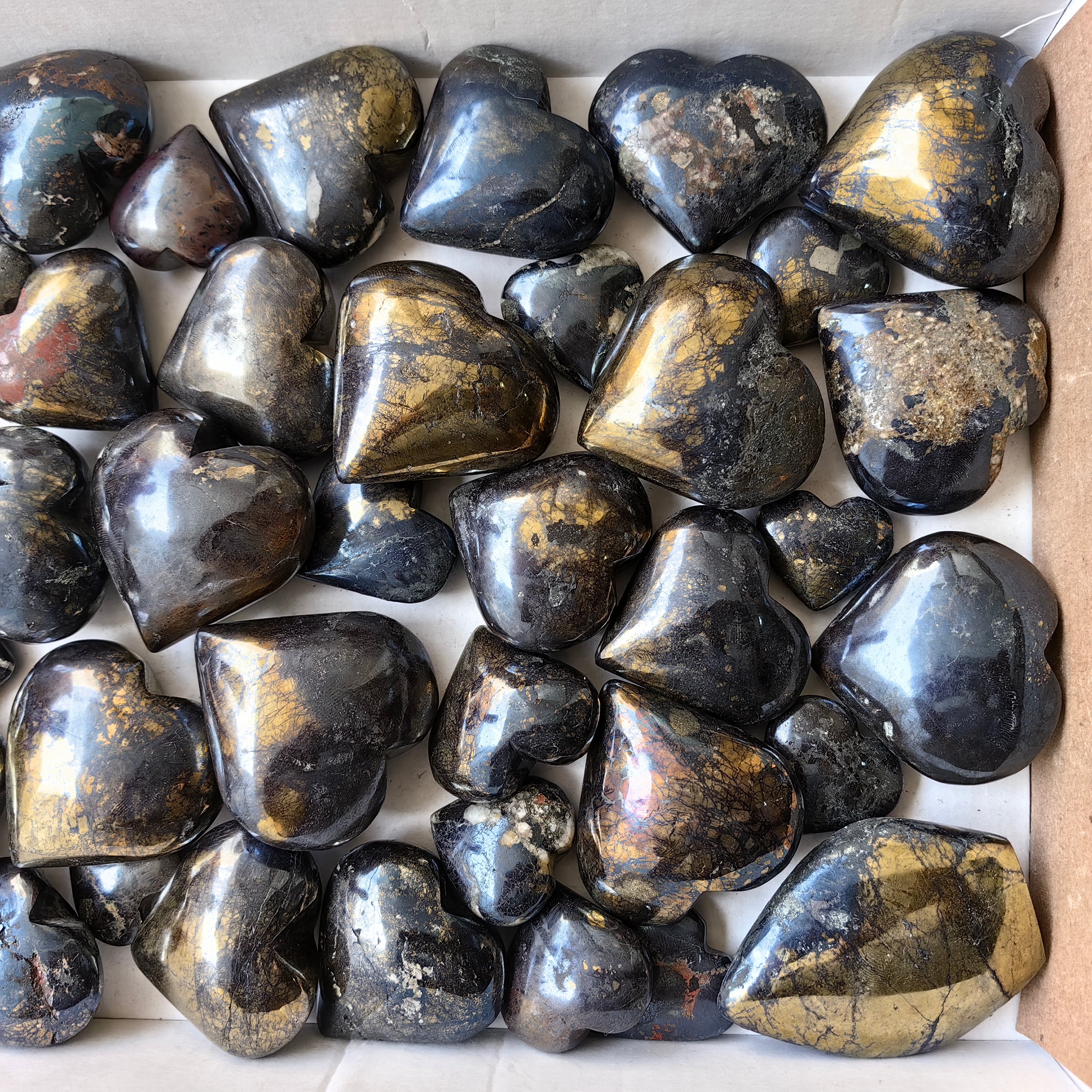 lot 41 pcs Covellite on Chalcopyrite heart