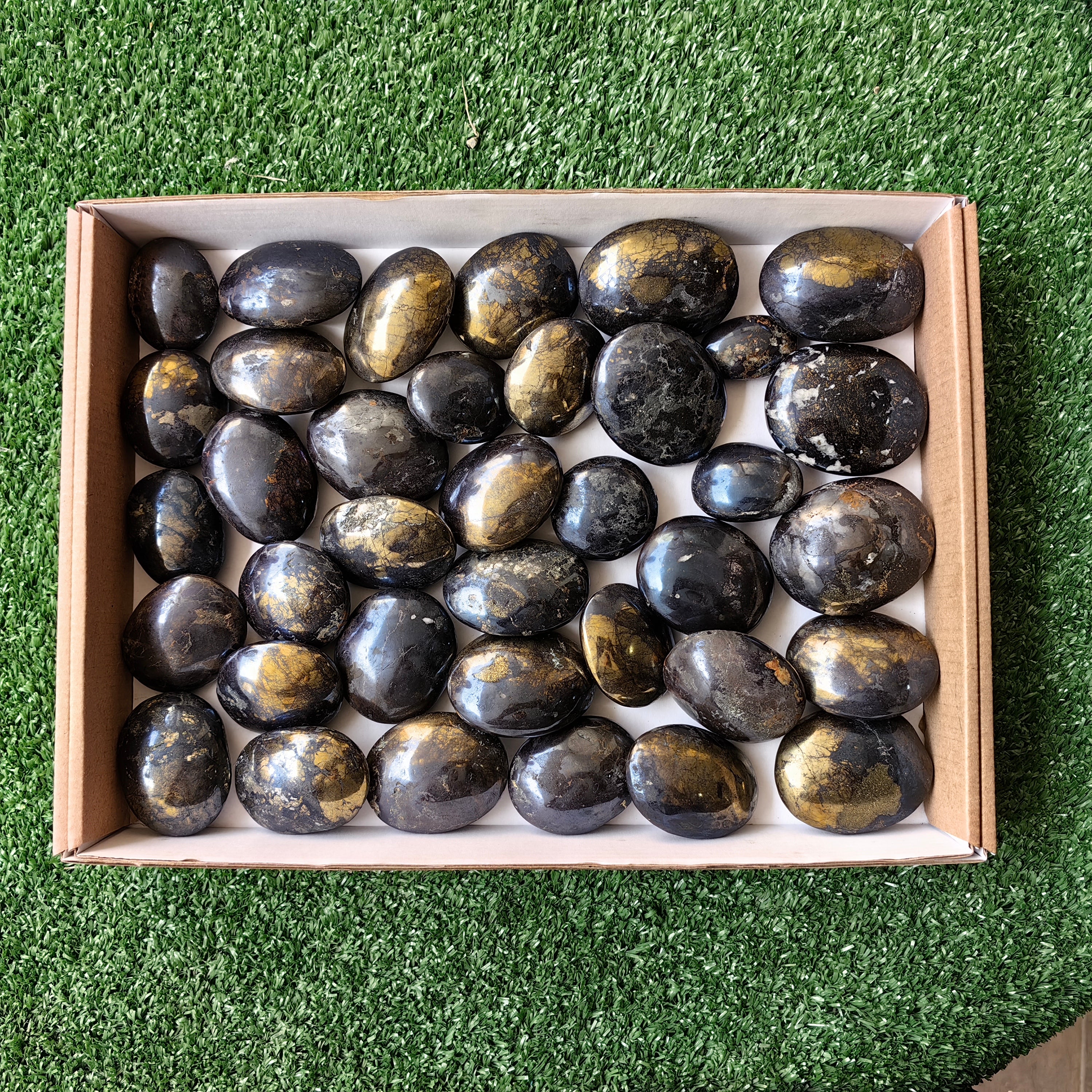 lot 37 pcs Covellite on Chalcopyrite palm