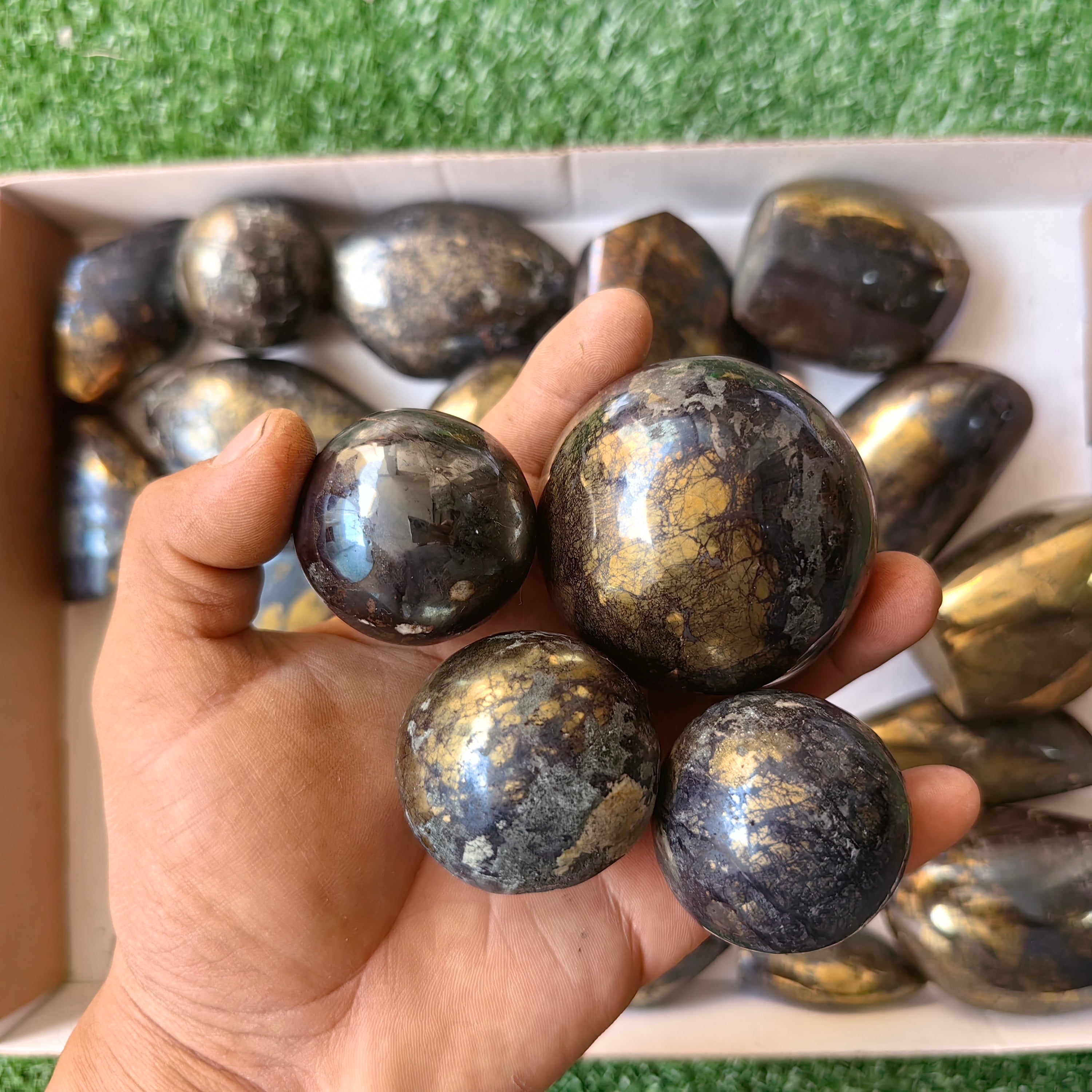 lot 24 pcs Covellite on Chalcopyrite sphere and free form