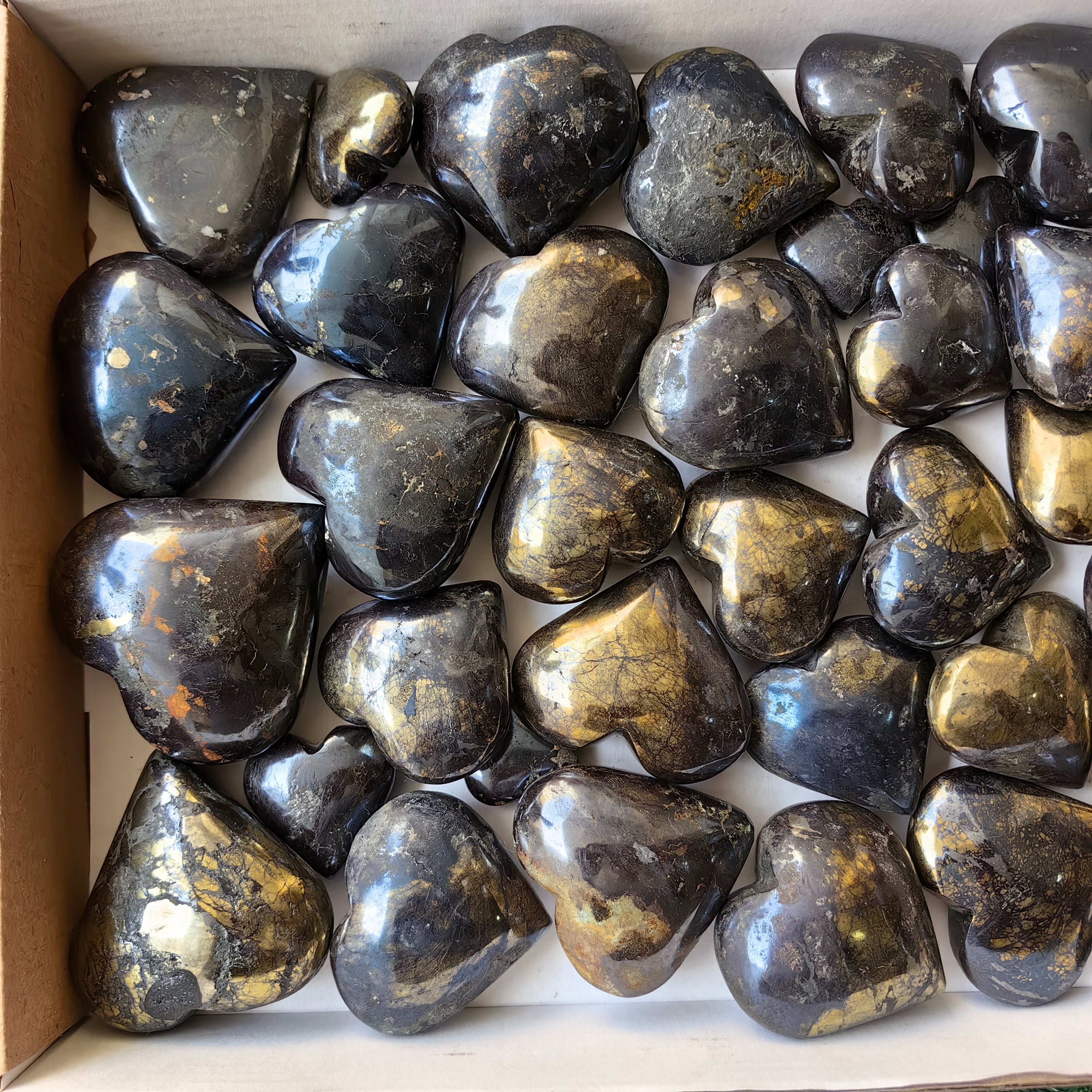 lot 36 pcs Covellite on Chalcopyrite heart