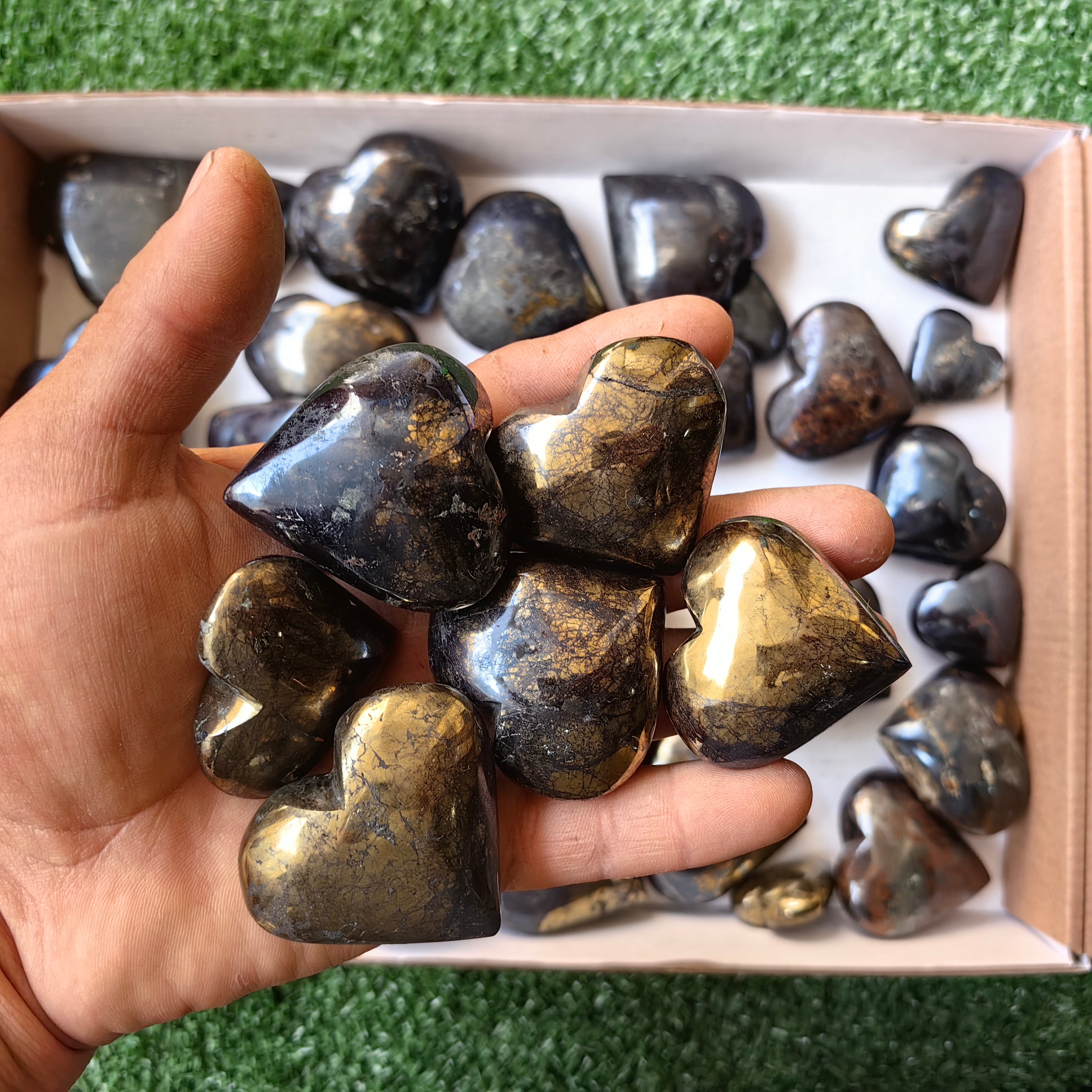 lot 36 pcs Covellite on Chalcopyrite heart