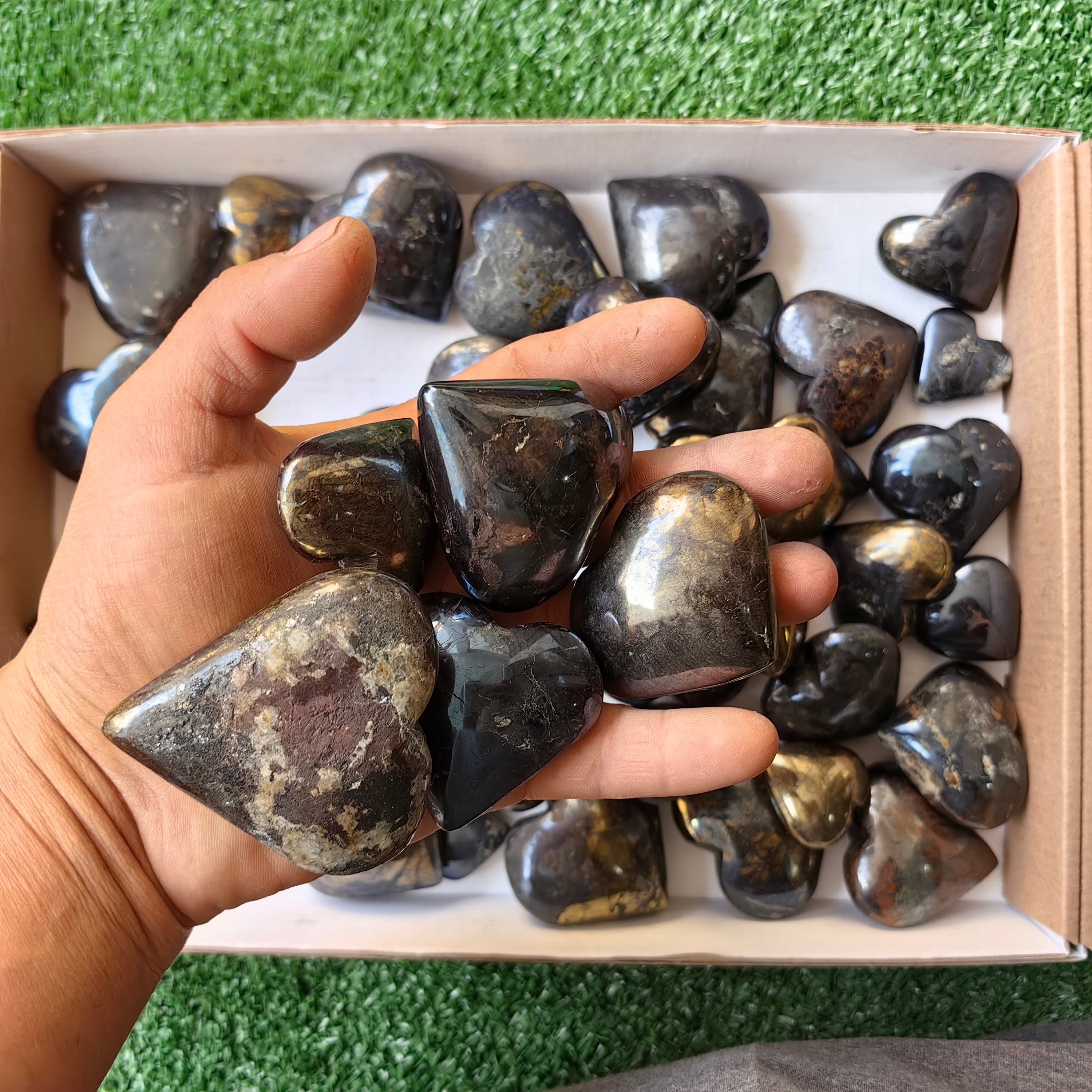 lot 36 pcs Covellite on Chalcopyrite heart