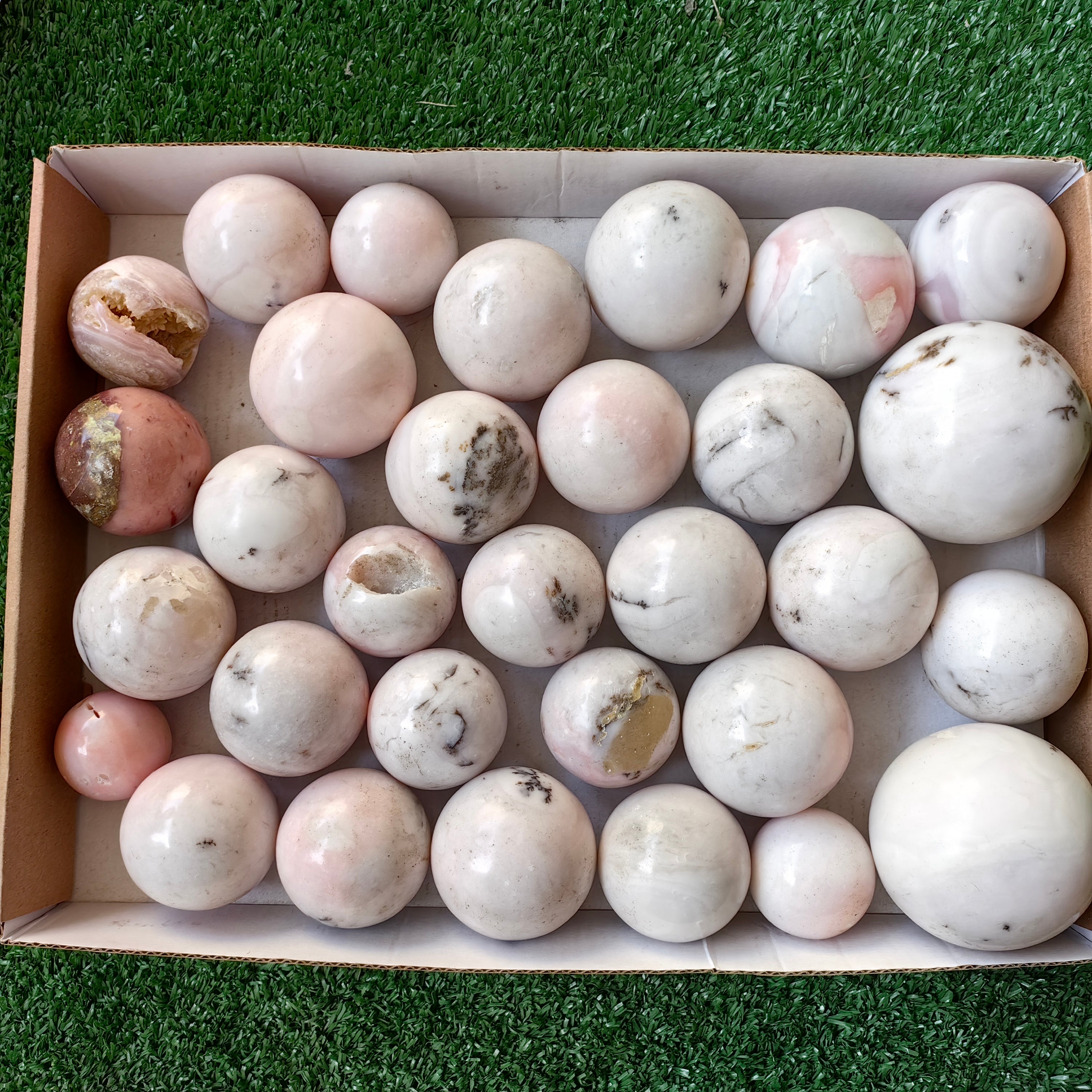 Lot 28 pcs Light-Colored Pink Opal sphere