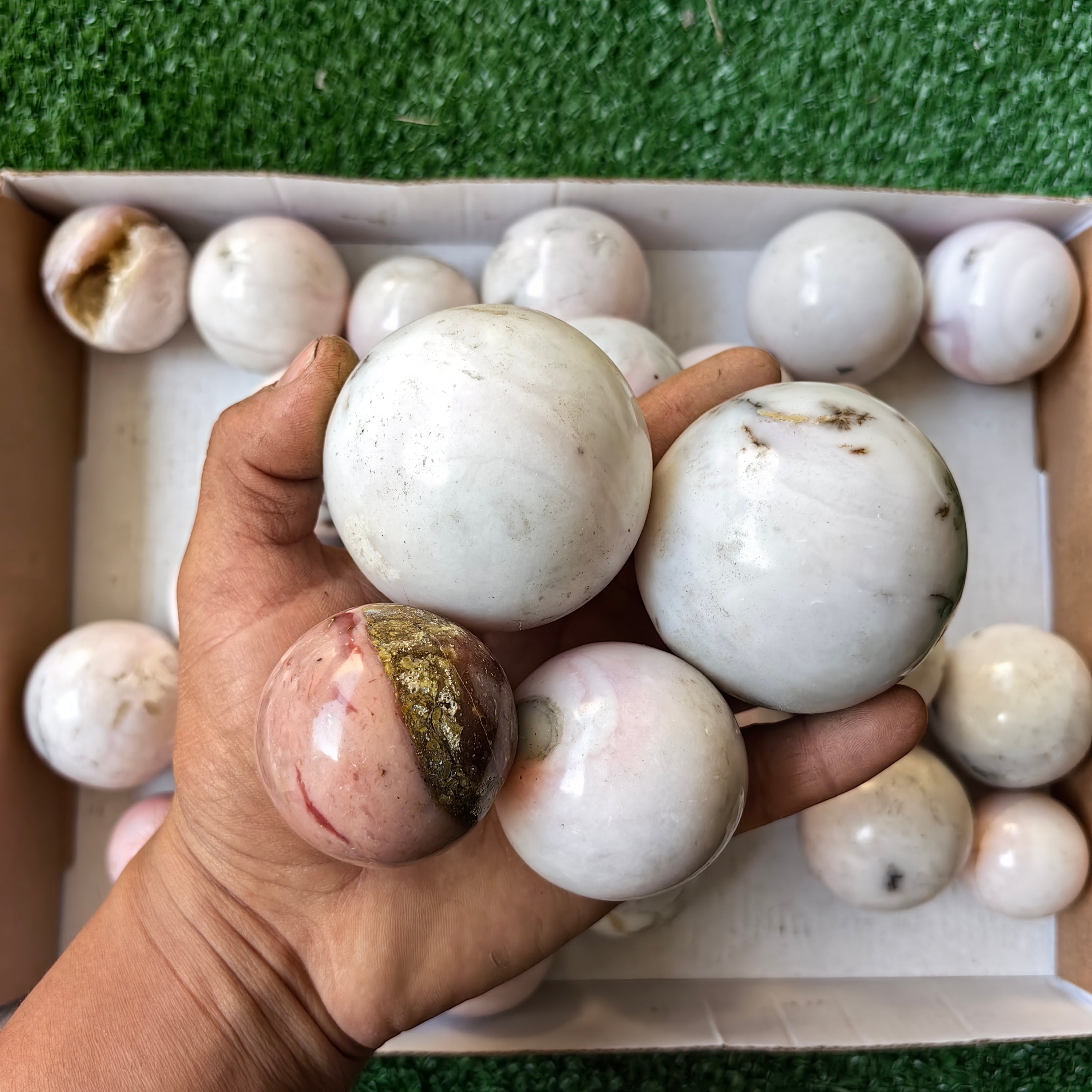 Lot 28 pcs Light-Colored Pink Opal sphere