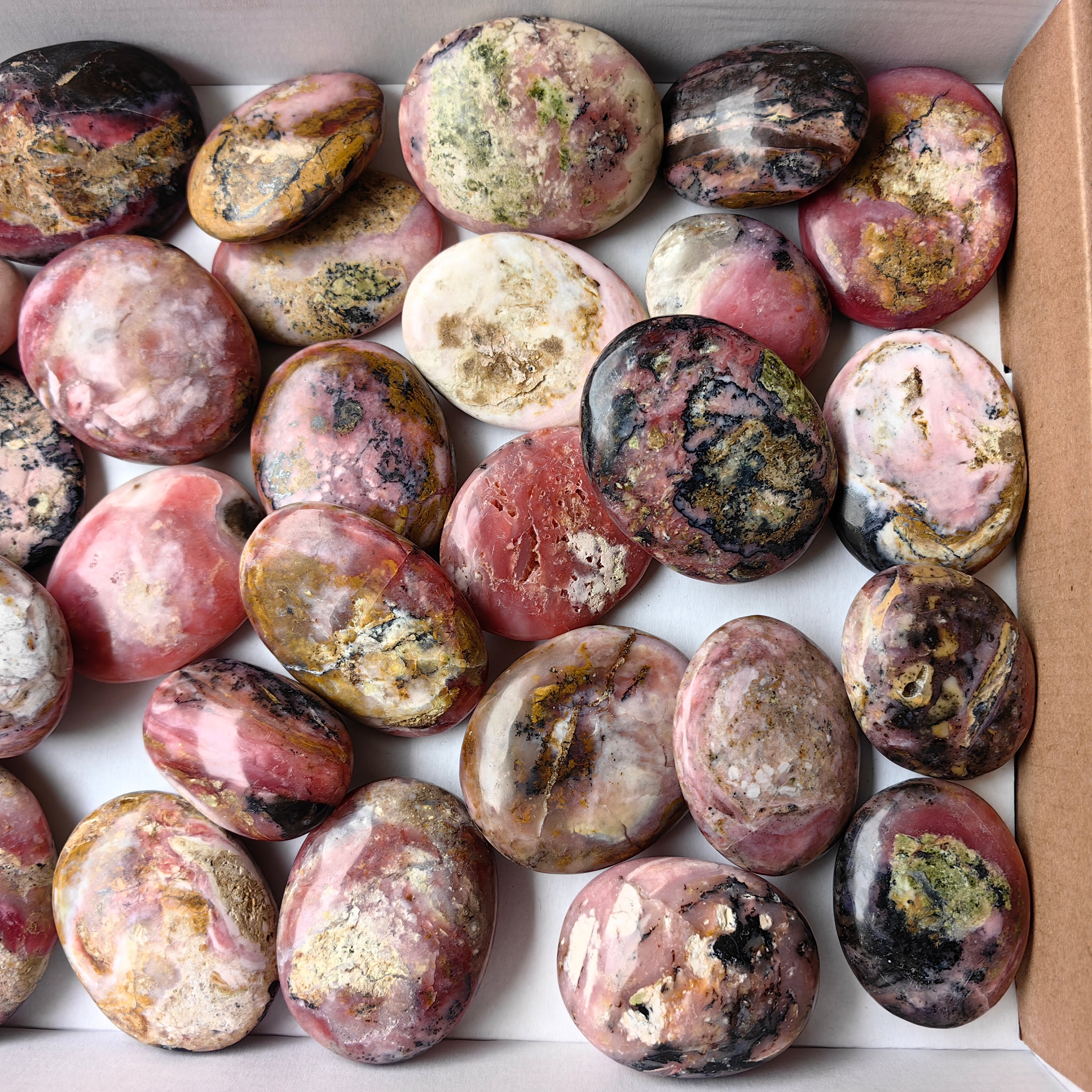 Lot 32 pcs Pink Opal and Phosphosiderite Palm
