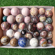Lot 32 pcs Sphere of mixed stones