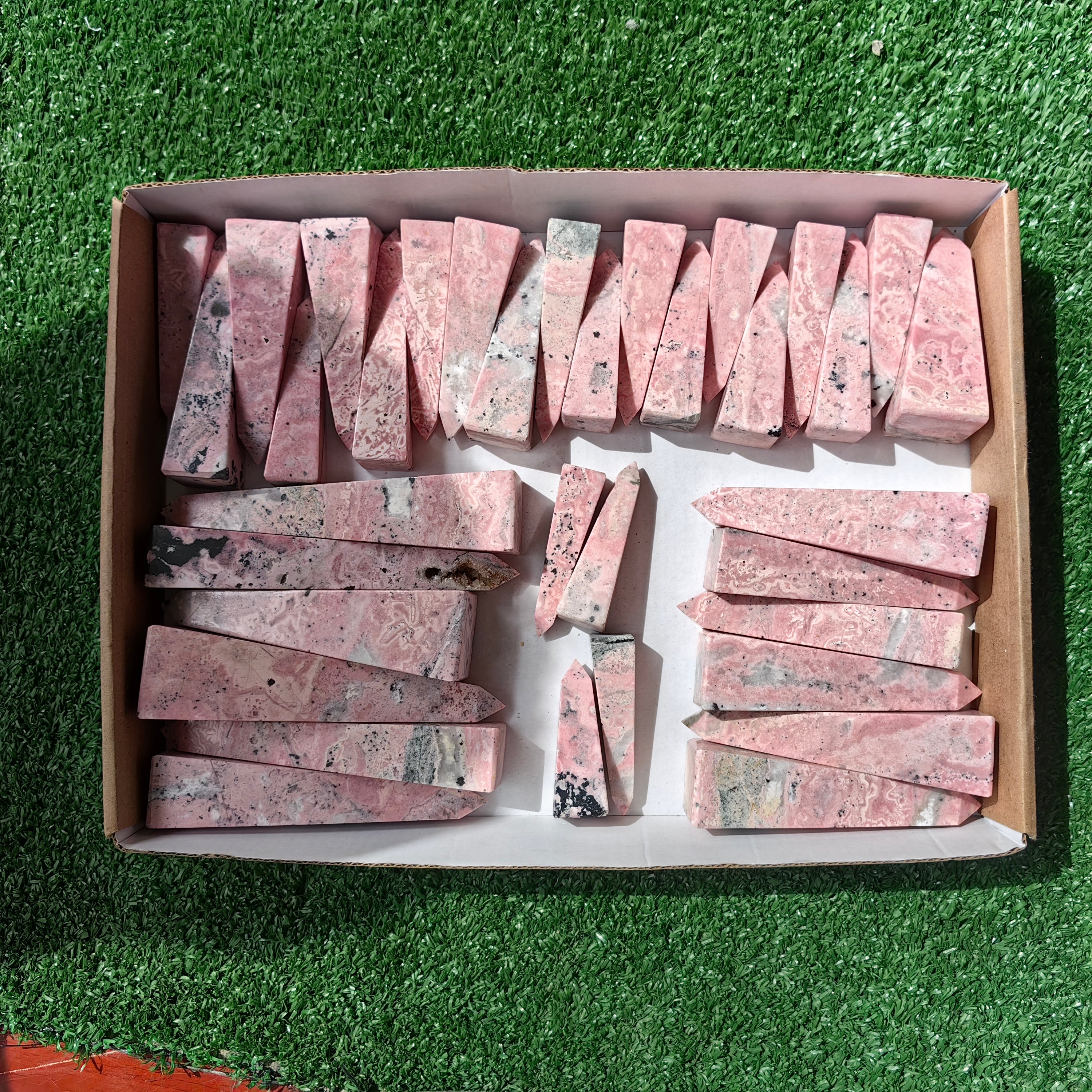 lot 35 pcs Rhodonite tower