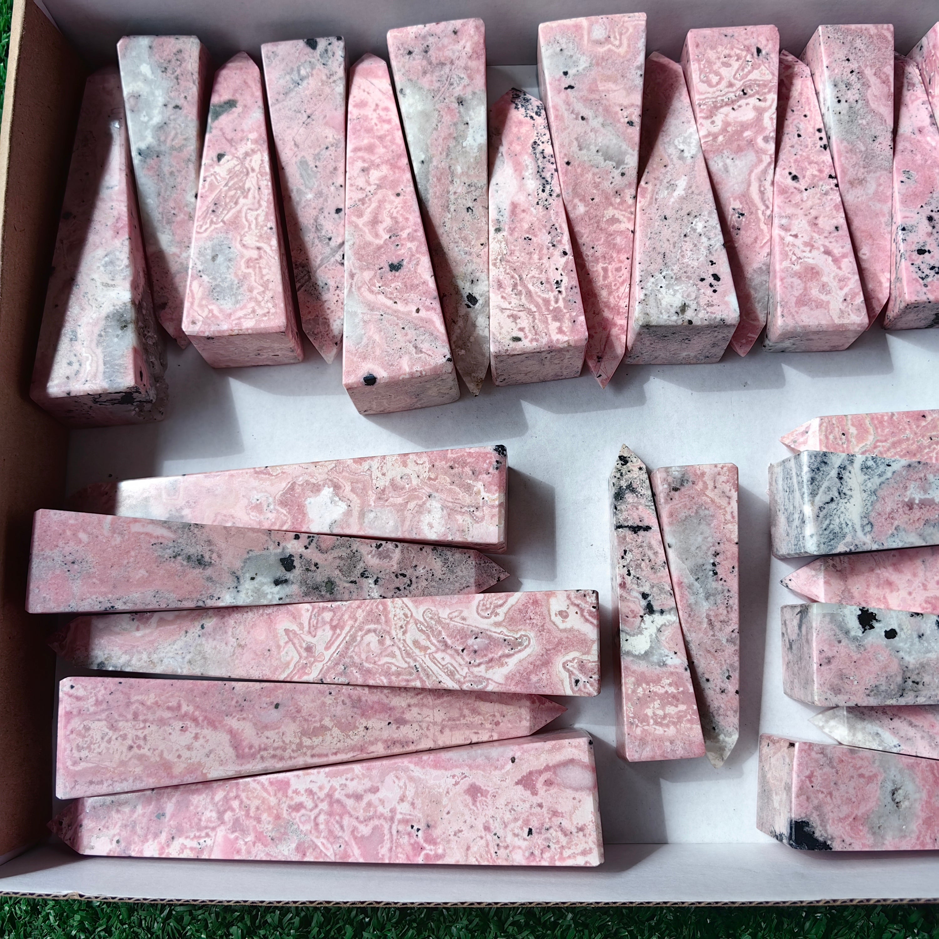 lot 29 pcs Rhodonite tower