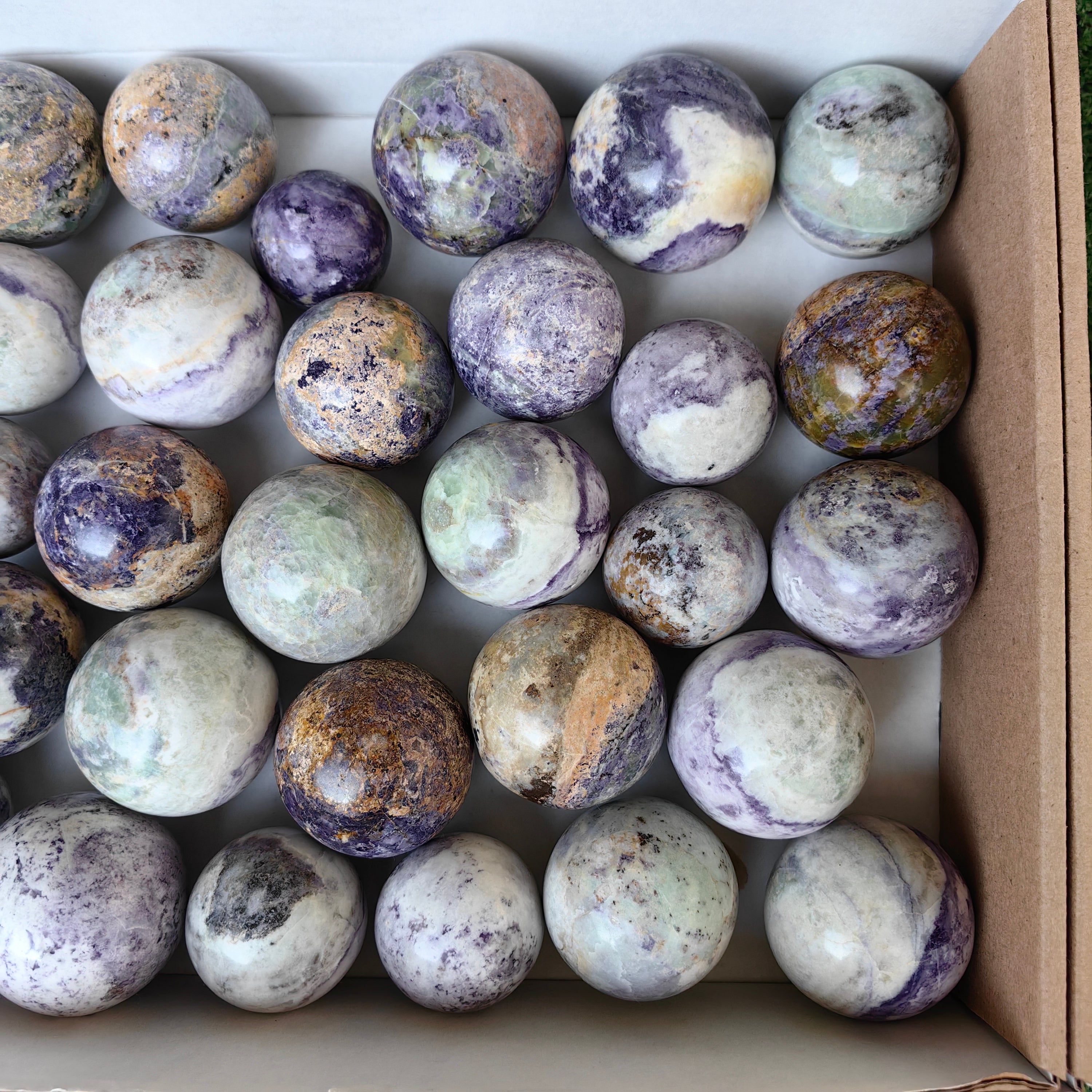 Lot 34 pcs Bolivianite sphere