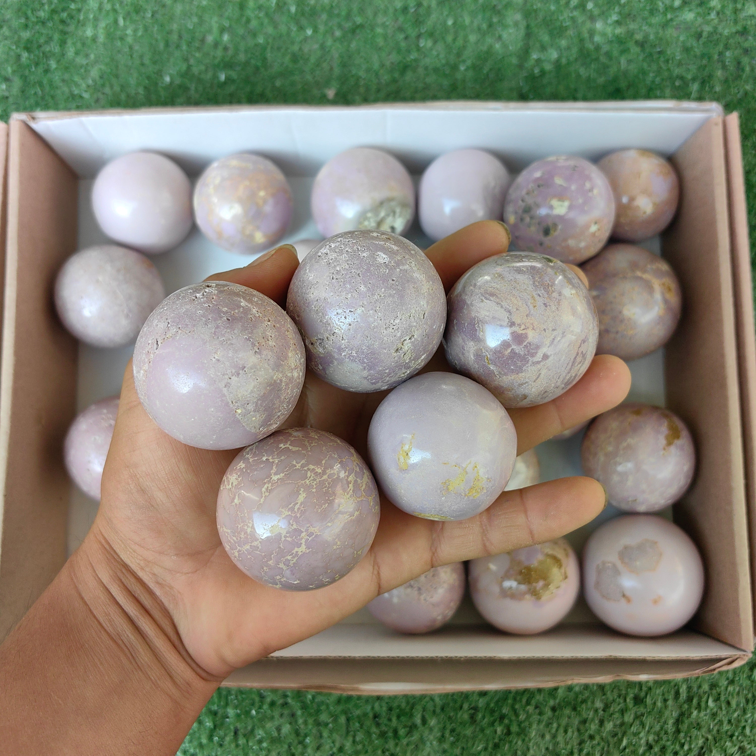 Lot 27 pcs phosphosiderite sphere
