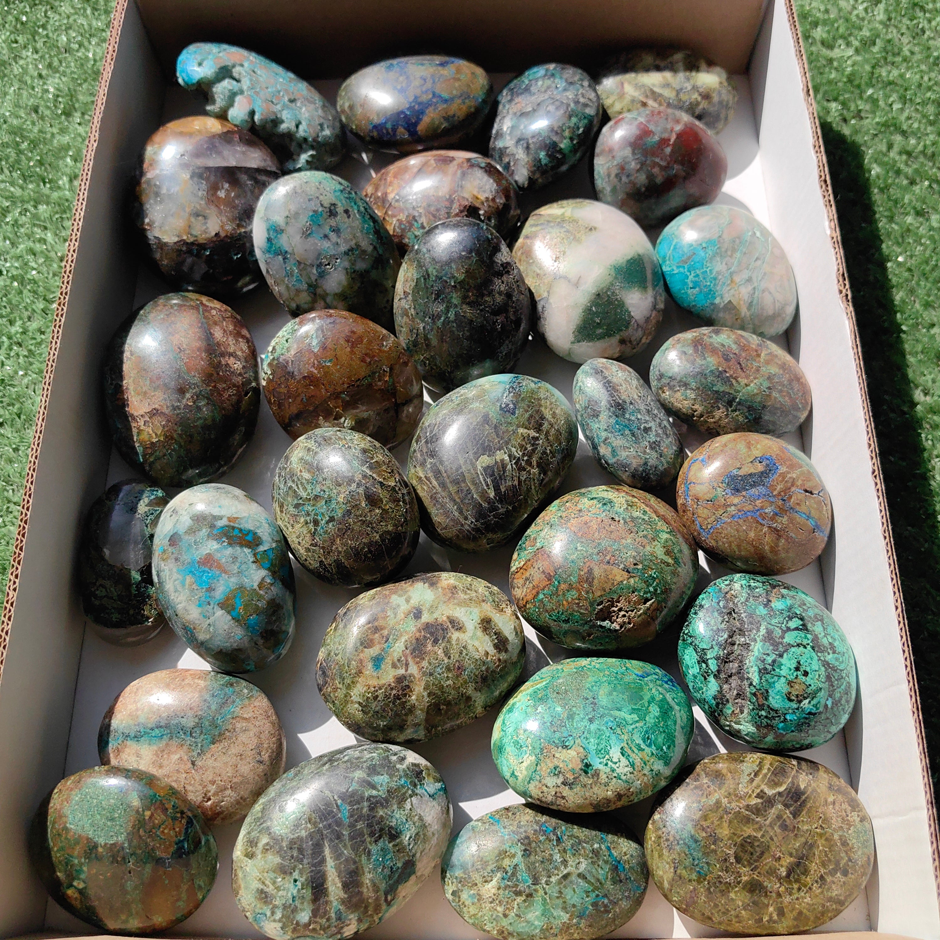 Lot 29 pcs Epidote on Chrysocolla with Quartz Palm