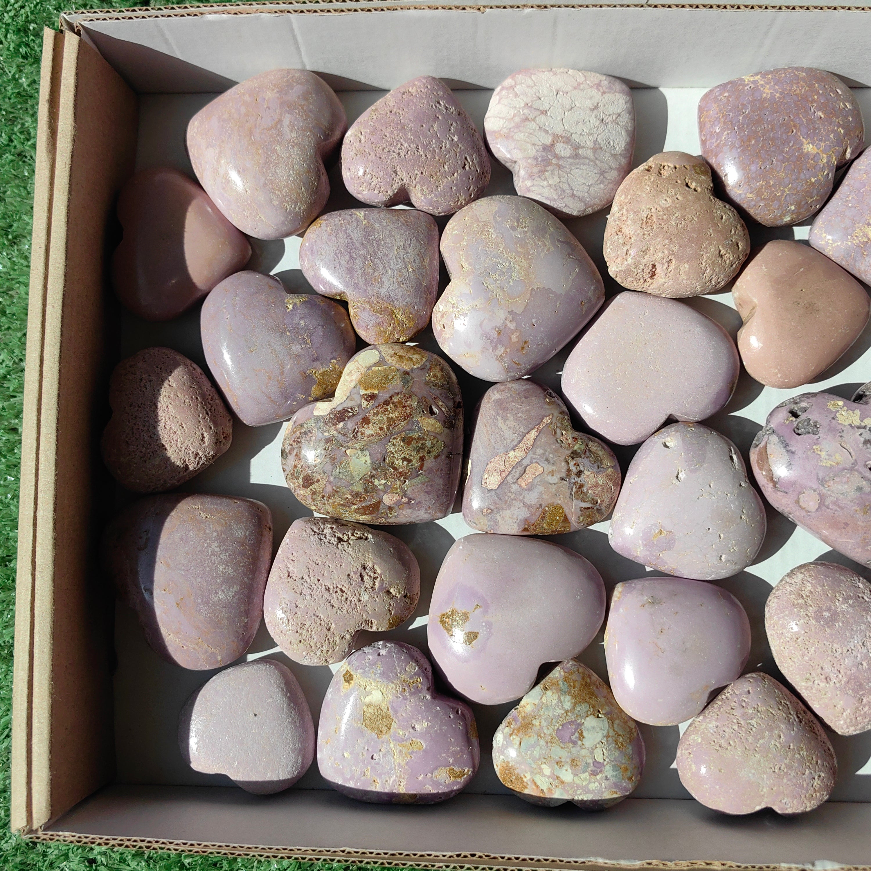 Lot 30 pcs Phosphosiderite Heart