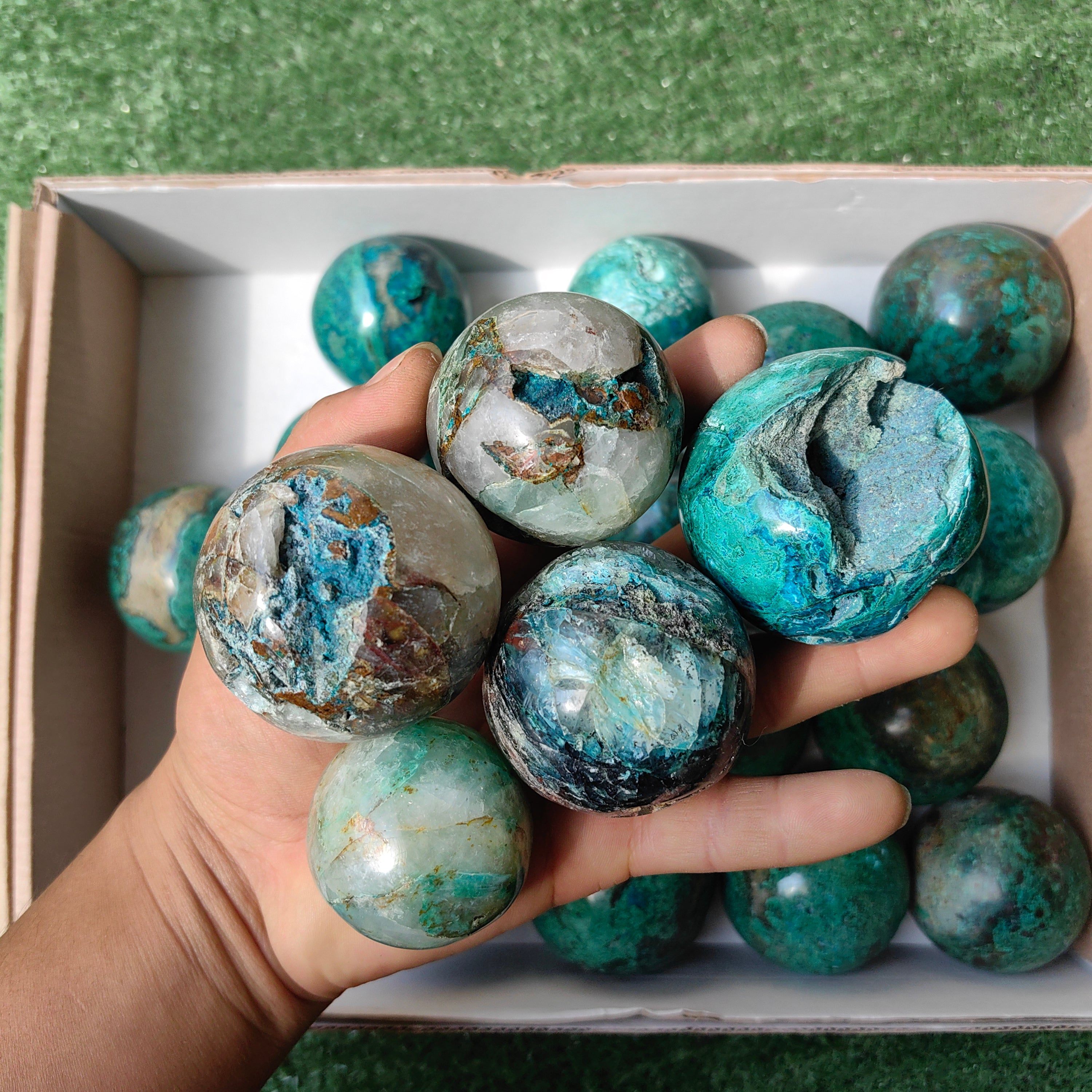 Lot 21 pcs Chrysocolla on Malachite and quartz