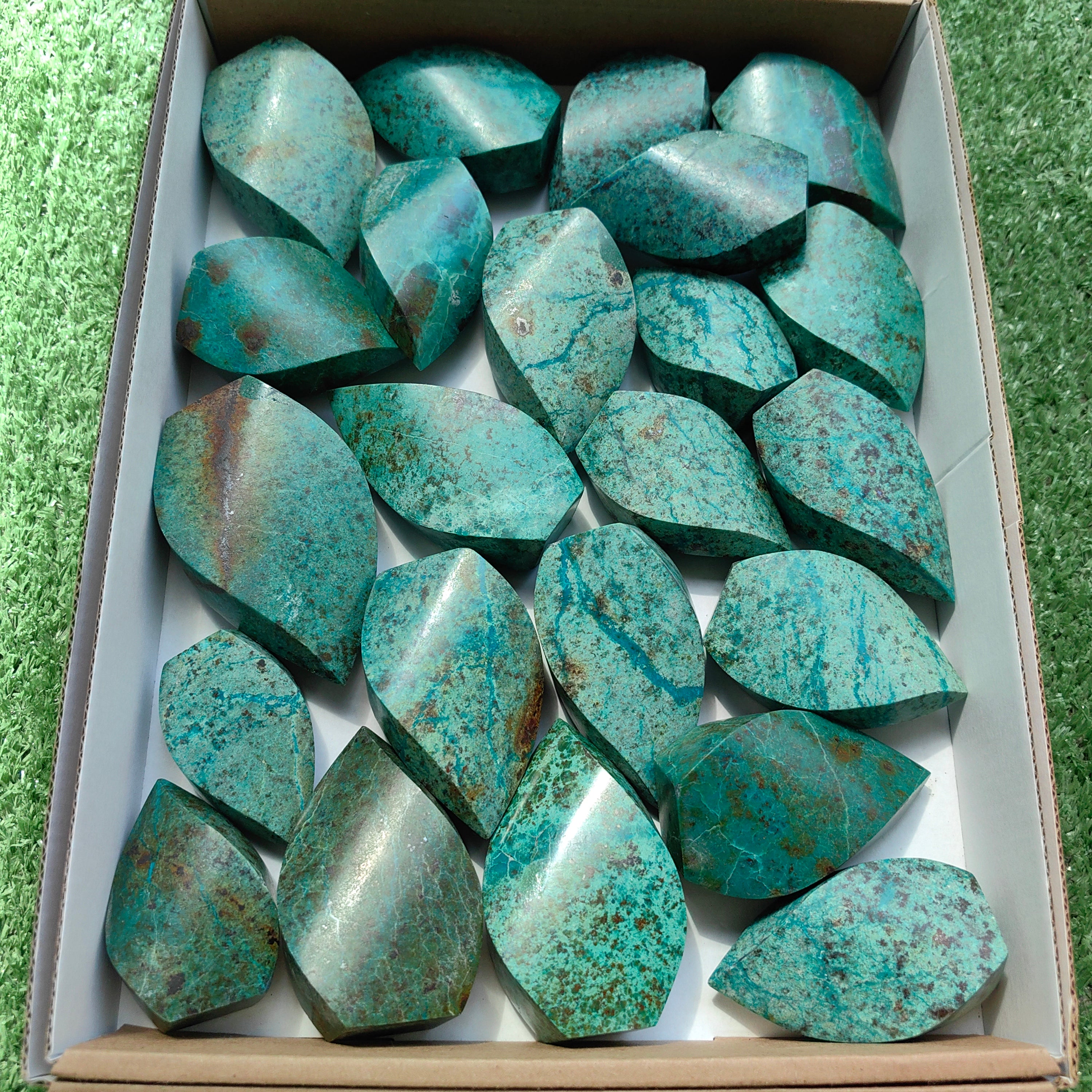 Lot 23 pcs Peruvian Turquoise flame
