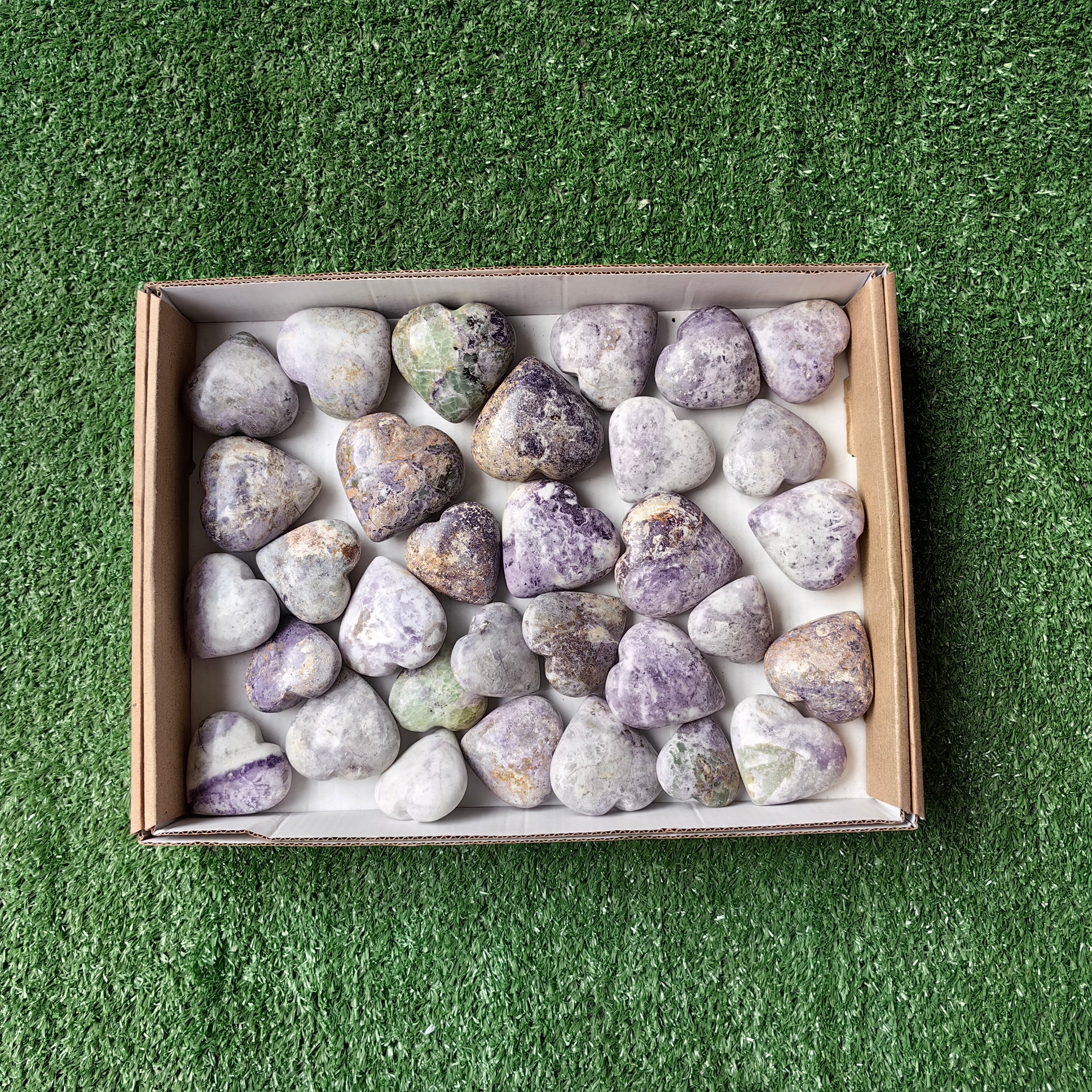 Lot 32 pcs Bolivianite heart