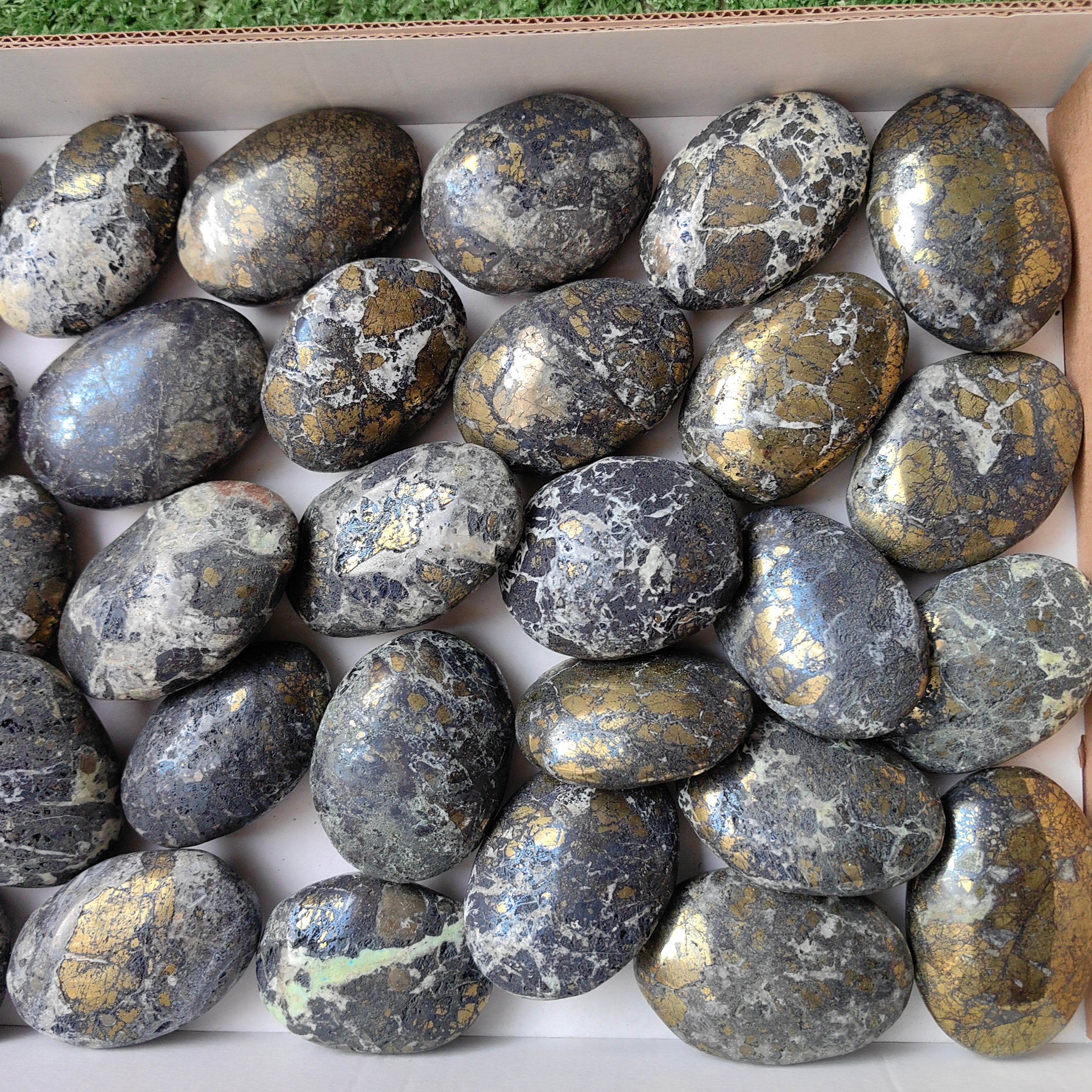 Lot 30 pcs Covellite with Chalcopyrite palm